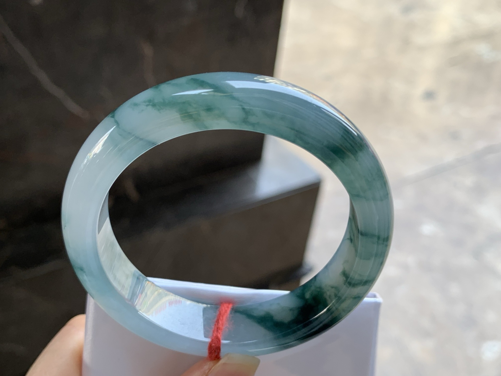 54-13.9-8.4

蓝花手镯^_^飘花浓郁