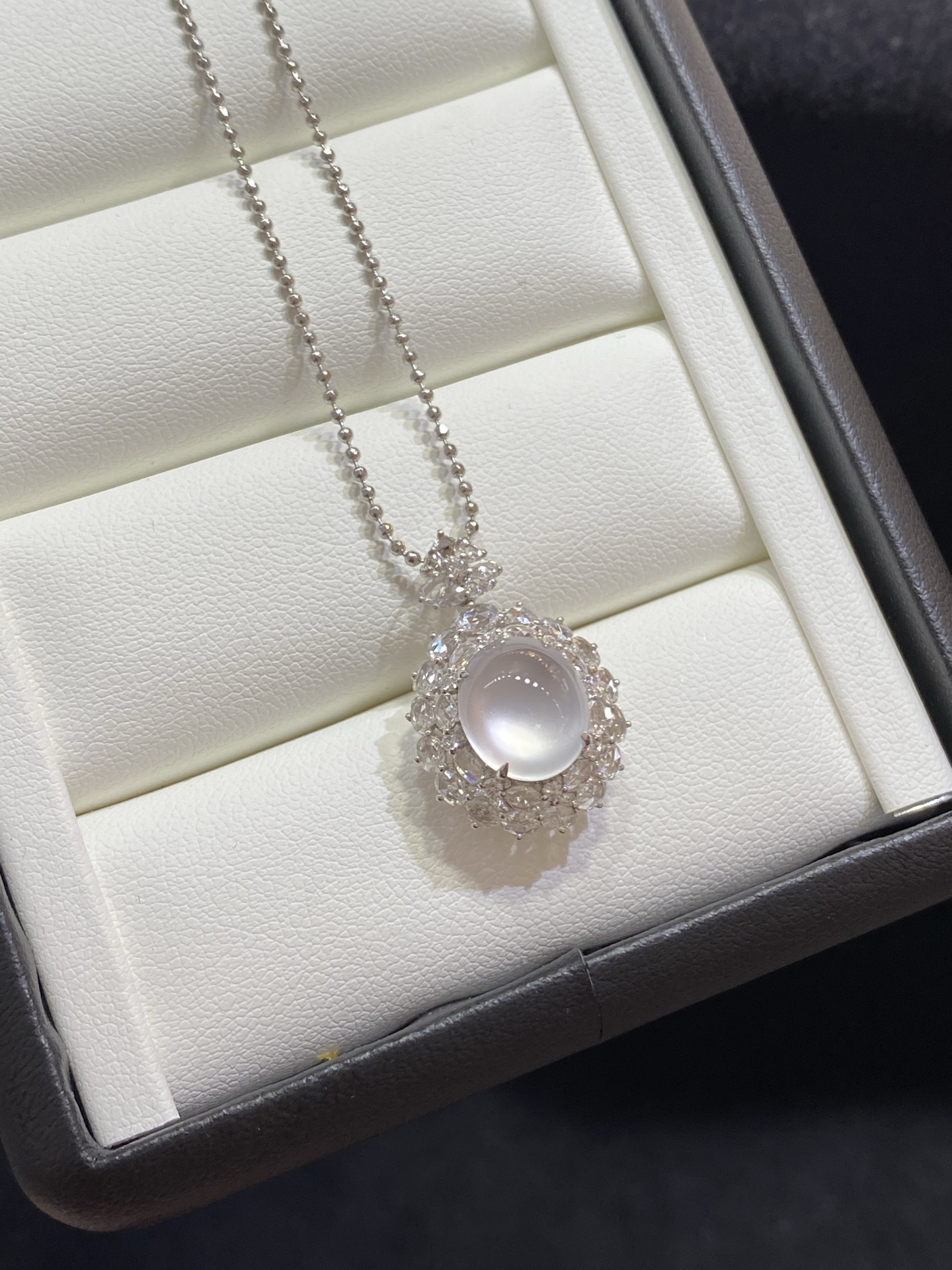 冰种 起光 茅台白 蛋面 吊坠 戒指 两用款18k金尺寸24.2/18-16-12.5（裸石10-8.8-4.3）