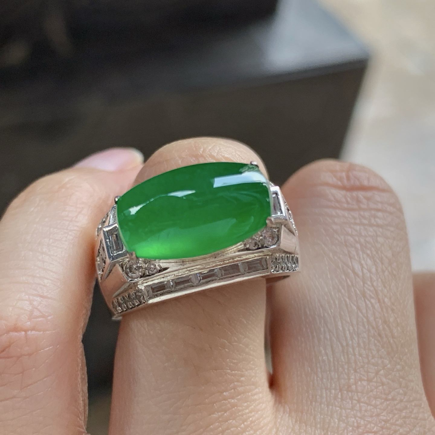 冰绿戒面^_^种色好 透亮 高种高色 铜托