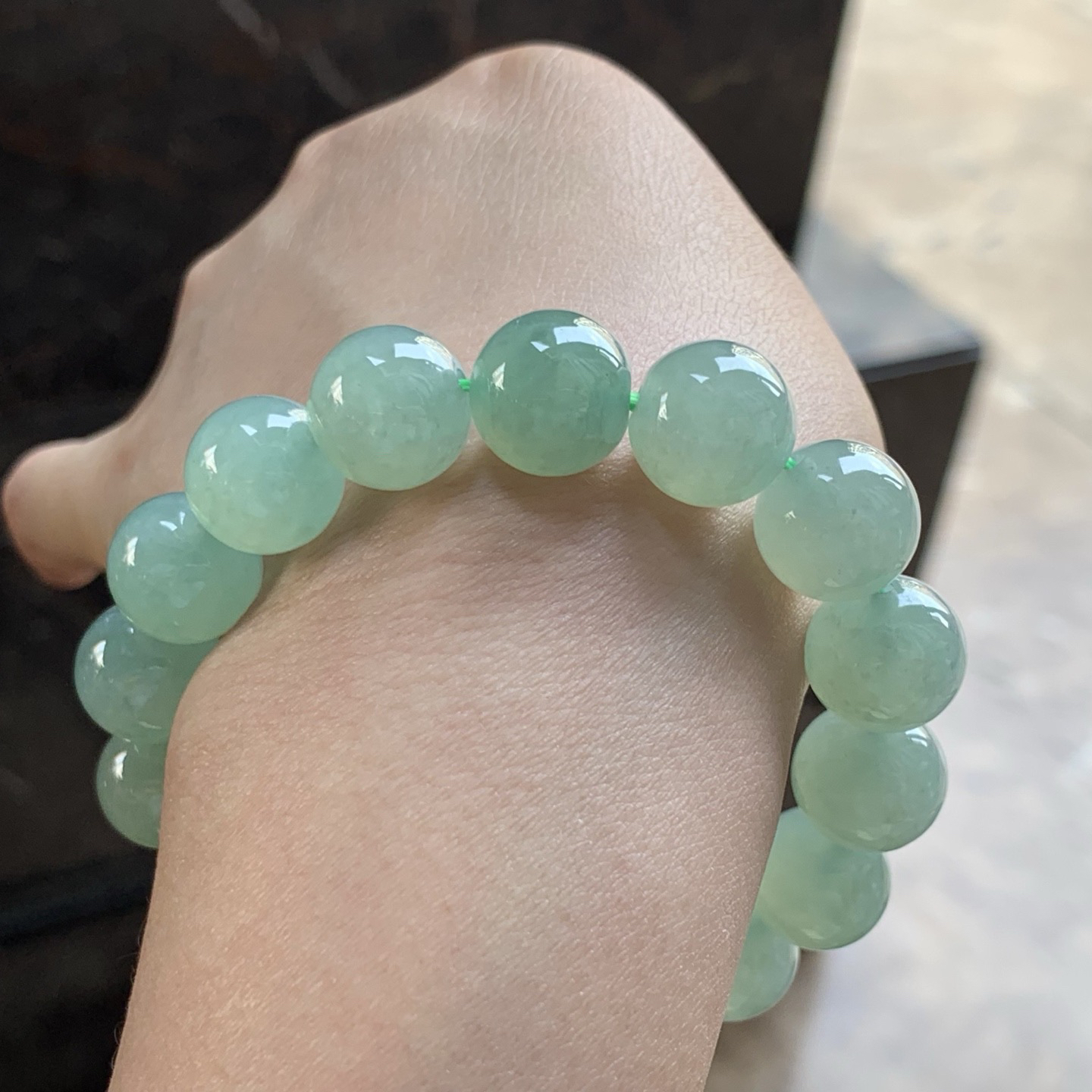晴绿手串^_^大颗 玉质温润 鲜艳
