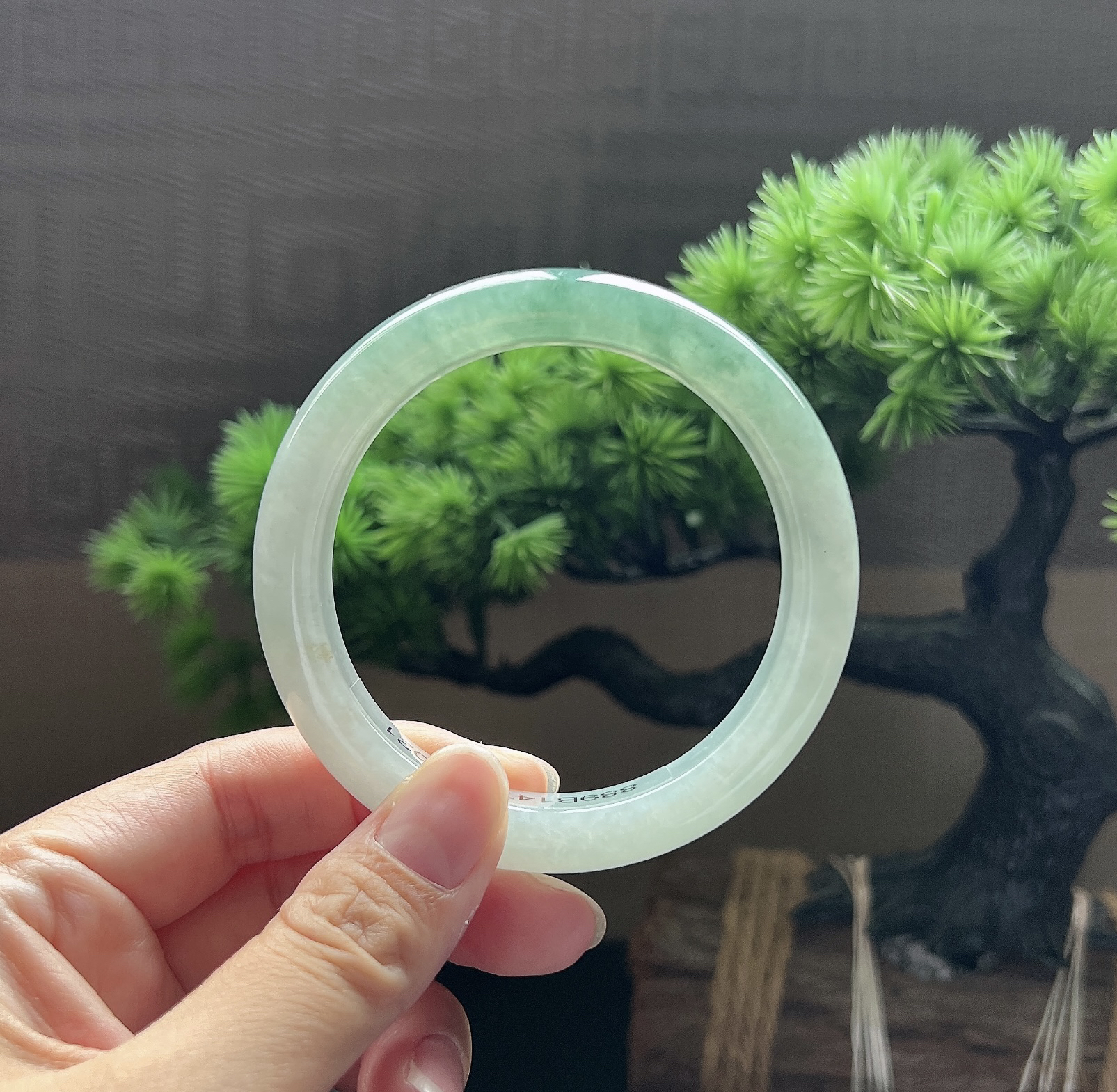 56.5圈口正圈半山水手镯