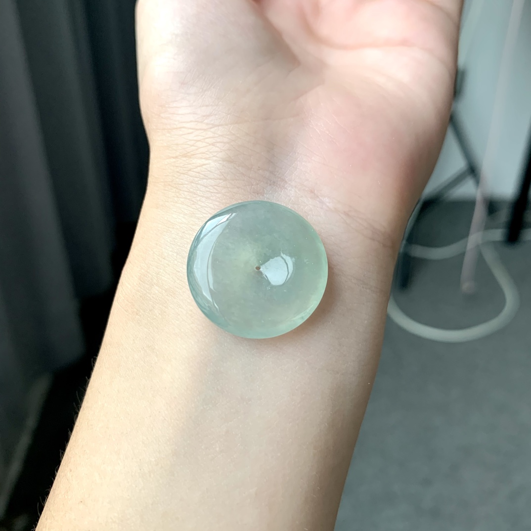 冰晴平安扣，精美品质，色泽均匀，尺寸23.2-5.2，D7640BEI