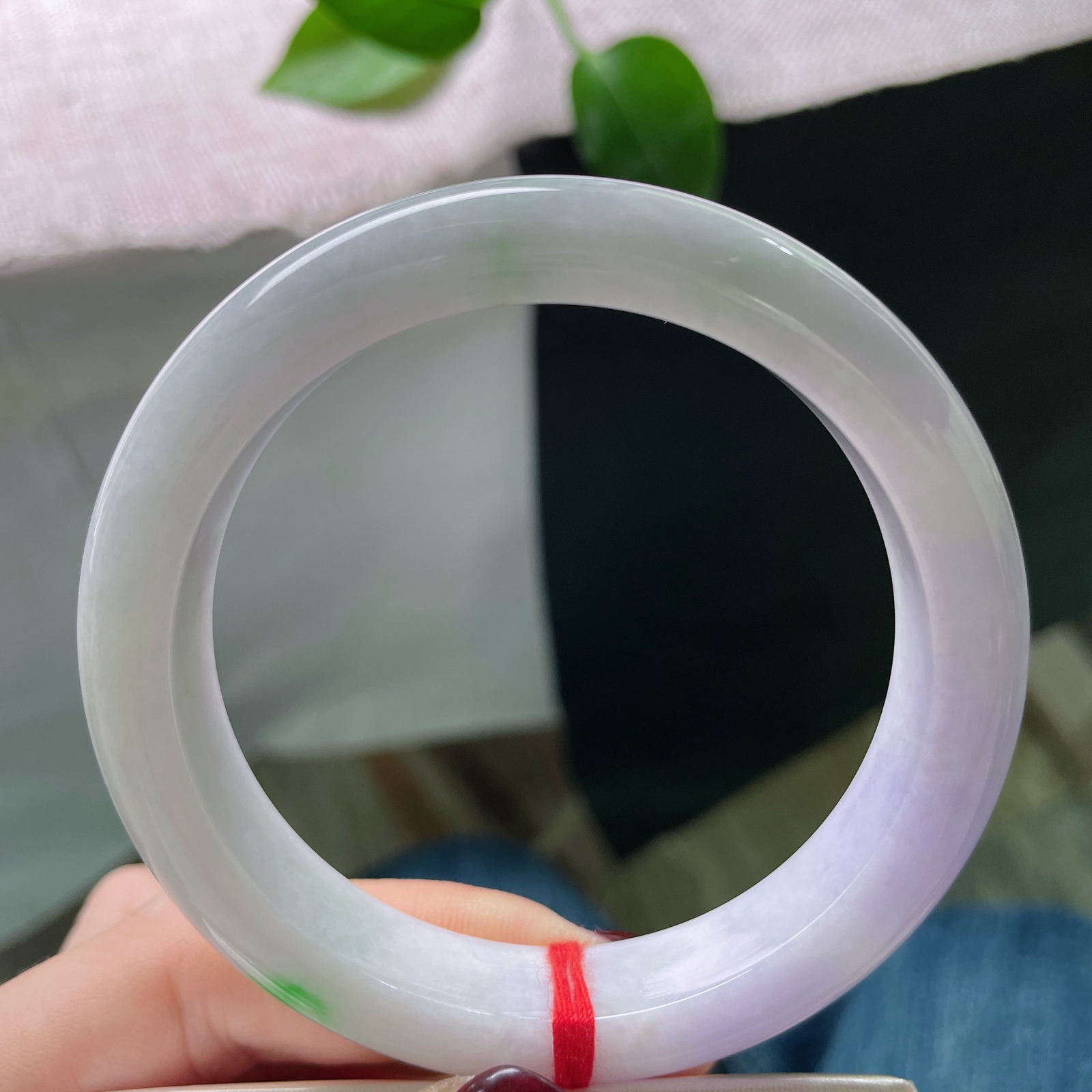 59.4/12.4/8.9，紫罗兰正圈，一抹翠色俏丽灵动，一方腕间，收尽天地祥瑞。棉线纹，ss511