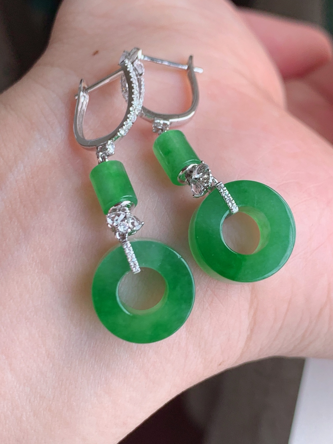 ️ 冰阳绿甜甜圈耳坠，无裂色阳，裸石13.-638.8，自然光拍摄