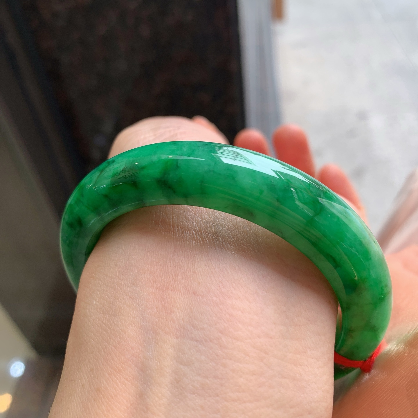 正圈满色 表皮微瑕疵微扣 尺寸：60.3/12.5/10.3  色辣大圈口