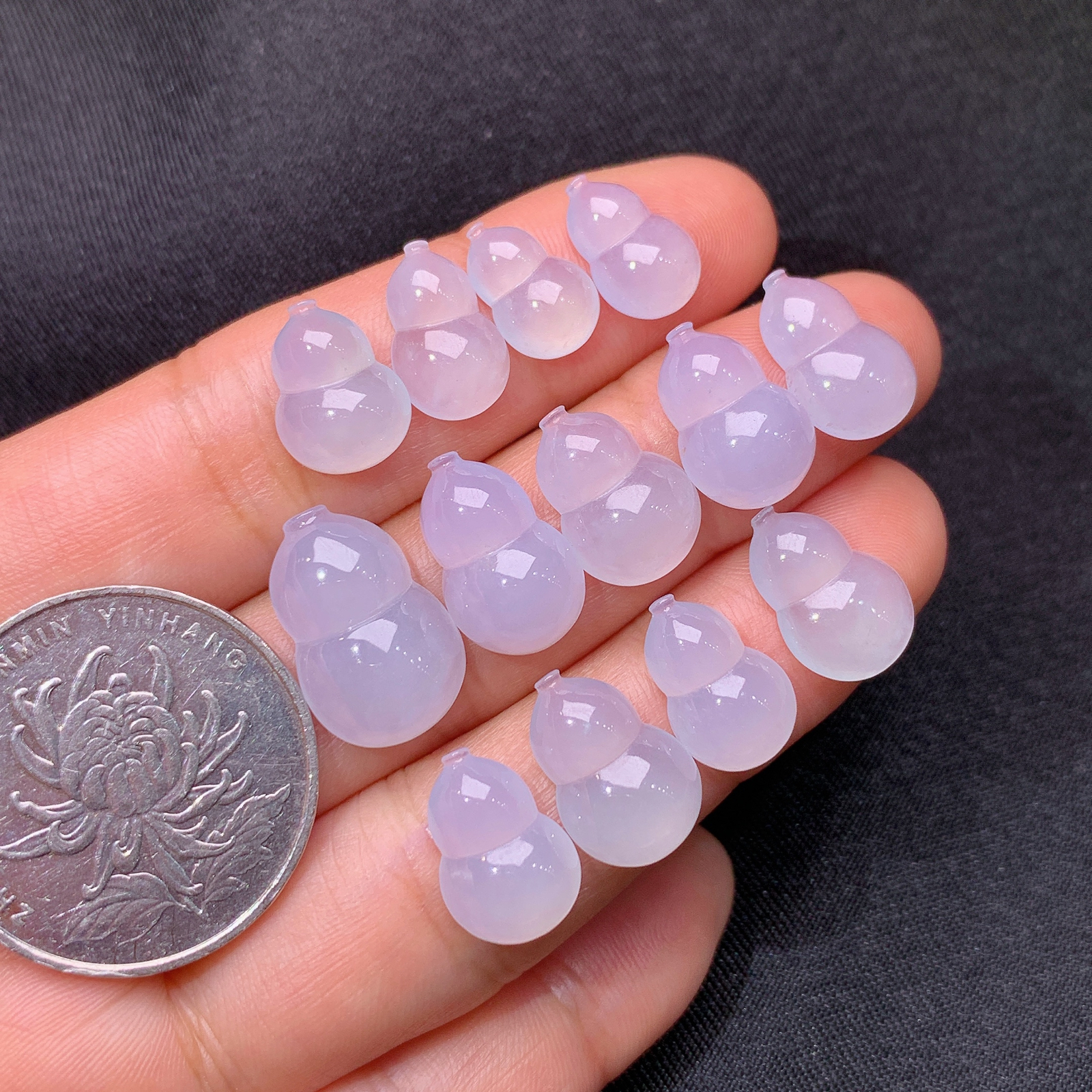 冰紫罗兰葫芦一手，冰润细腻，颜色鲜艳，种水足001 尺寸12.7*8.4*3