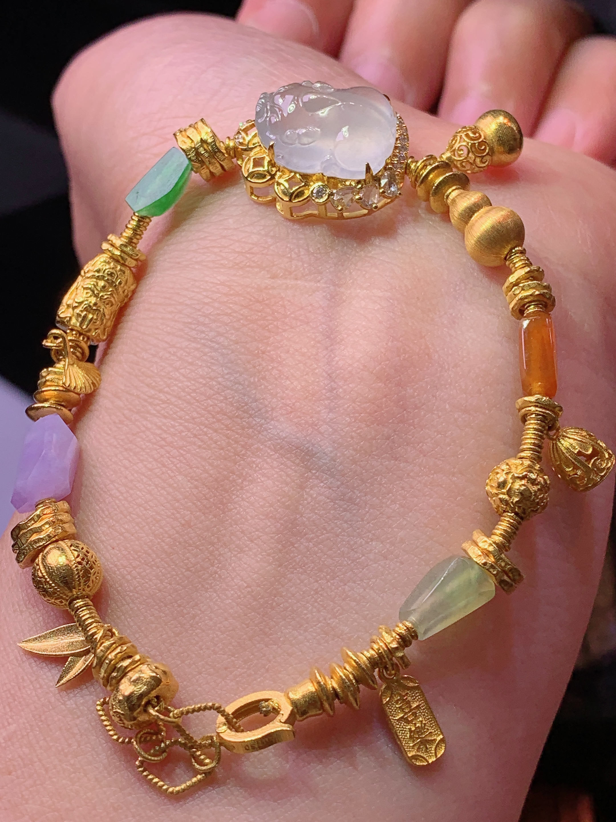 18k金钻镶嵌冰种貔貅手链 玉质细腻 色泽艳丽清新 水润亮眼 整体尺寸160*15*9.5m5