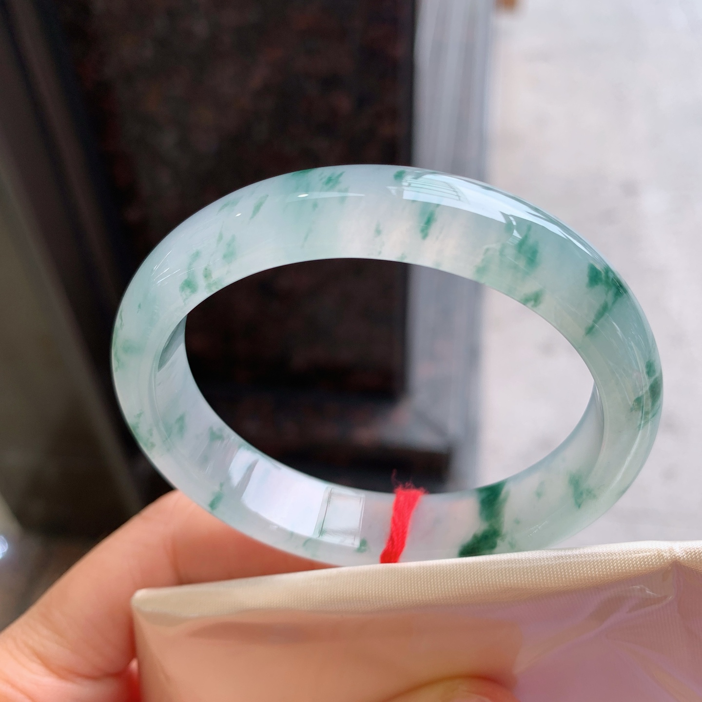 贵妃冰飘花 无裂 尺寸：54.5/48/12.6/7.3  花色漂亮