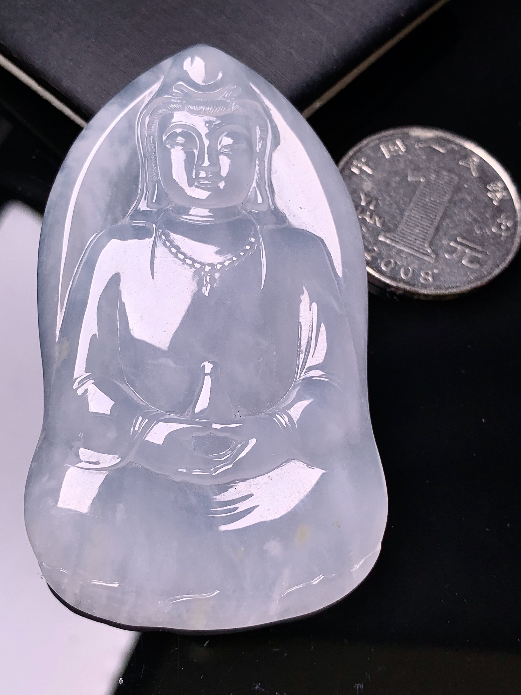 18k金钻镶嵌冰种观音菩萨吊坠 玉质细腻 色泽艳丽清新 水润亮眼 整体尺寸65.2*37.5*5.8x7