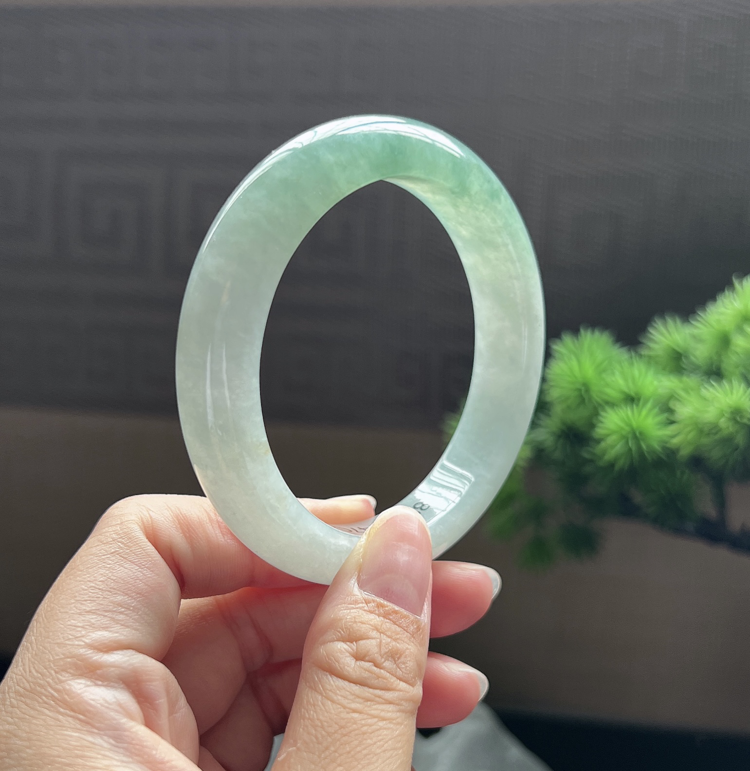 56.5圈口正圈半山水手镯