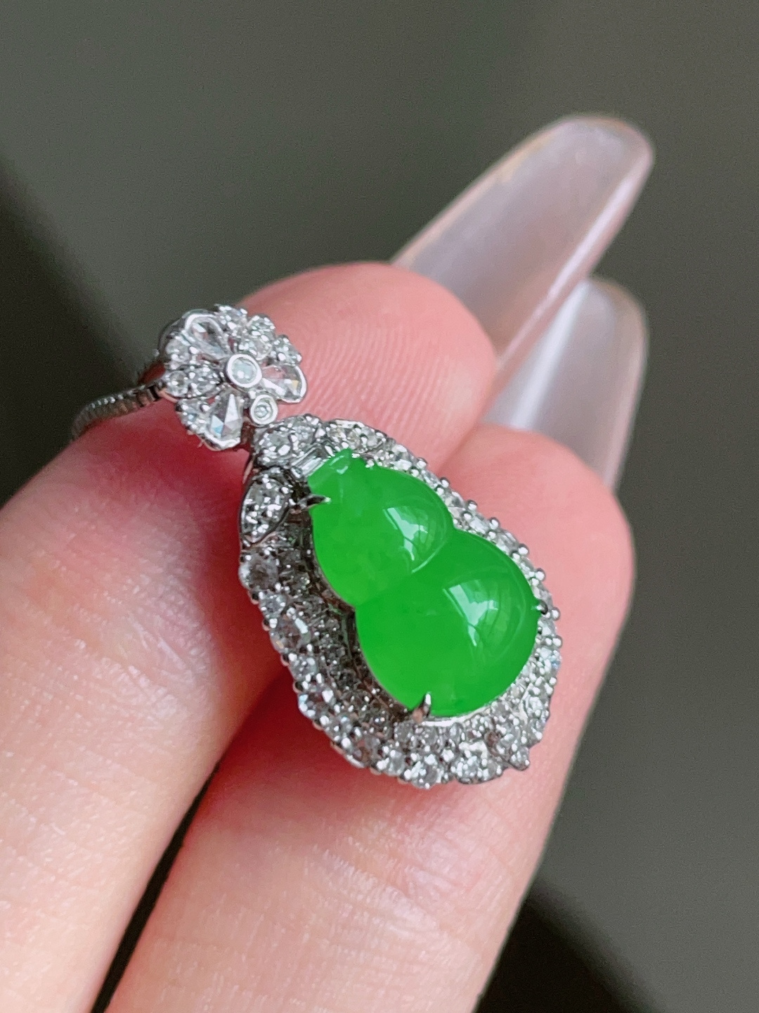 ️ 冰种阳绿葫芦 色泽鲜艳 种老水润 18k金镶嵌 整体 22.6/11.8/9.3 裸石 11.