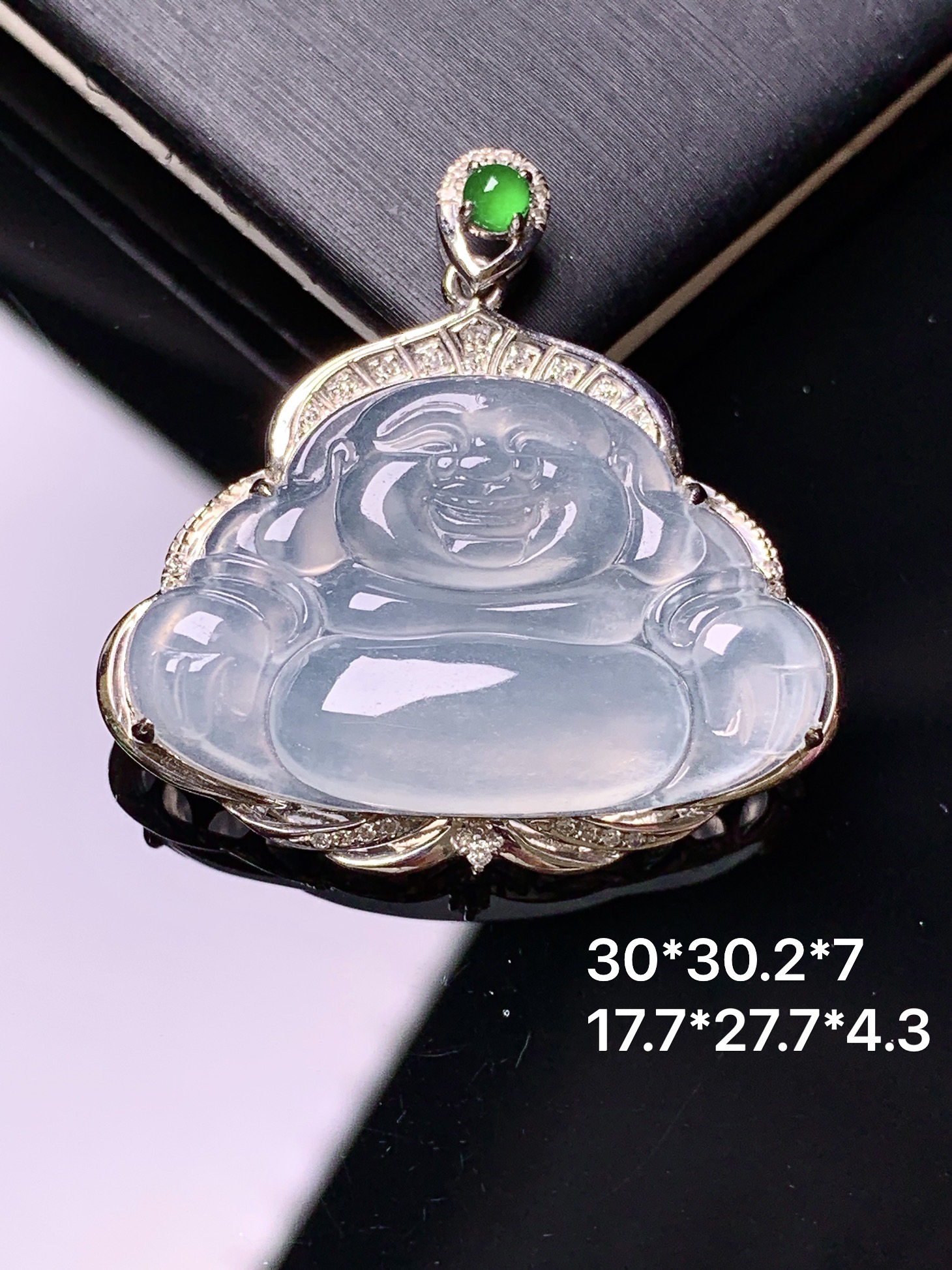 18k金钻镶嵌冰种佛公吊坠 玉质细腻 色泽艳丽清新 水润亮眼 整体尺寸30*30.2*7t1
