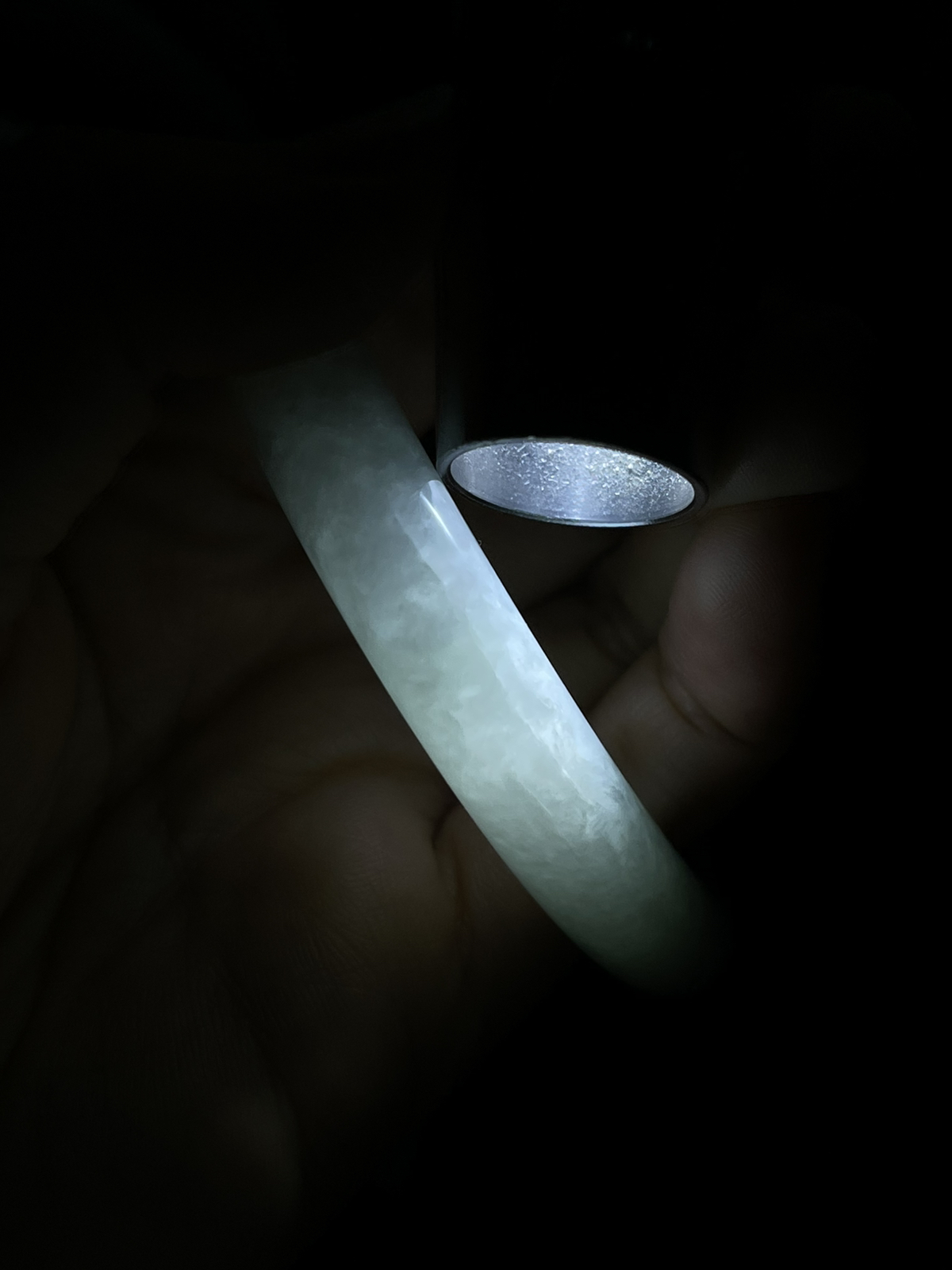 【春彩圆条手镯】
【尺寸】53.2–9.5-9.5