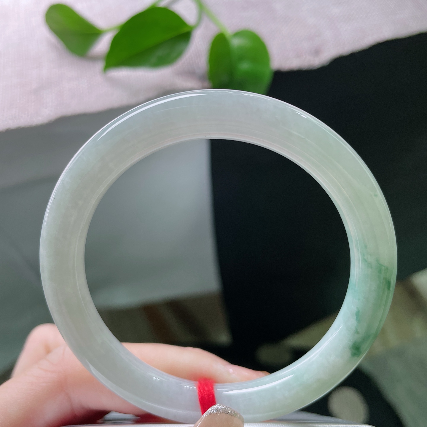 55.9/9.1飘花圆条，水润，细腻，清新俊逸，一抹飘花，清心，无裂，ss49818a