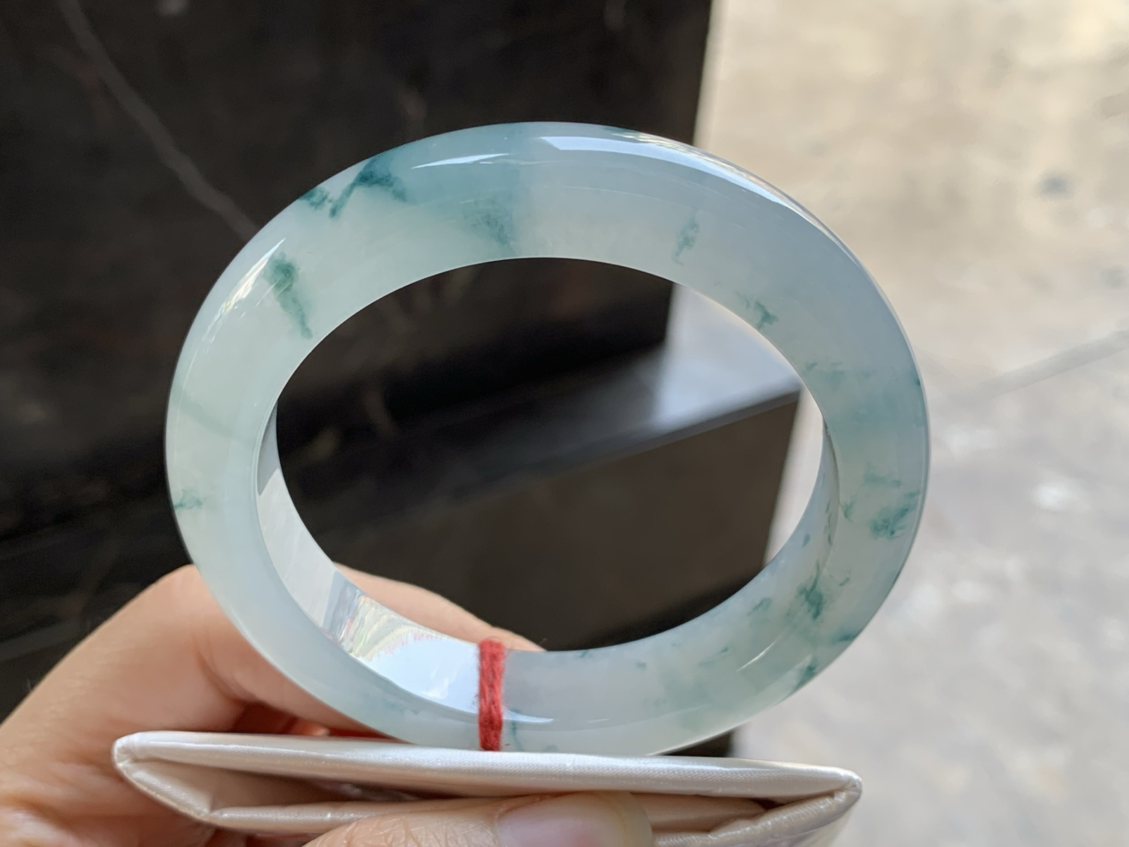 56-12.2-9.4

蓝花手镯^_^清新细腻