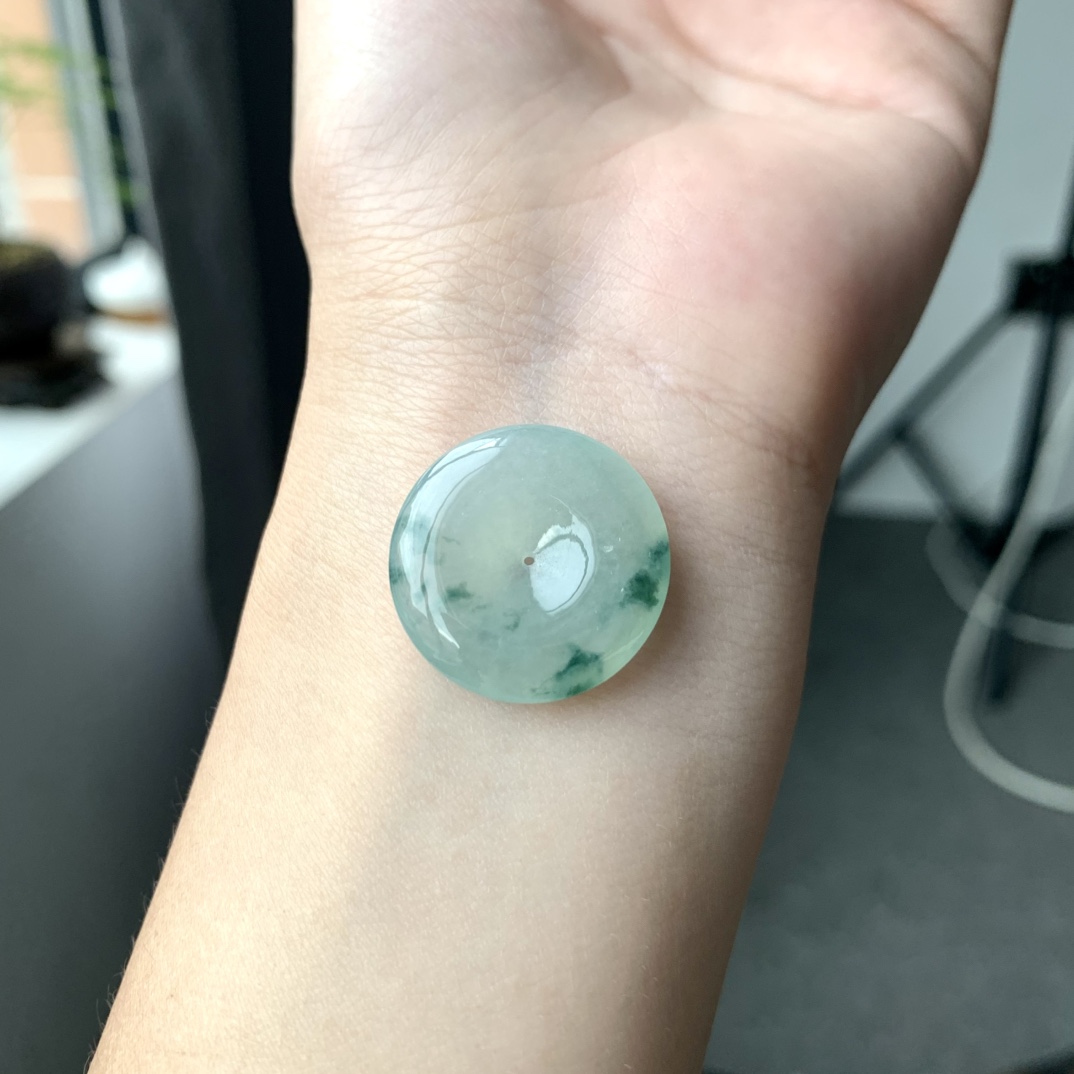 平安扣，飘花底子，细腻饱满，尺寸22.3-4.8，D8561BFD