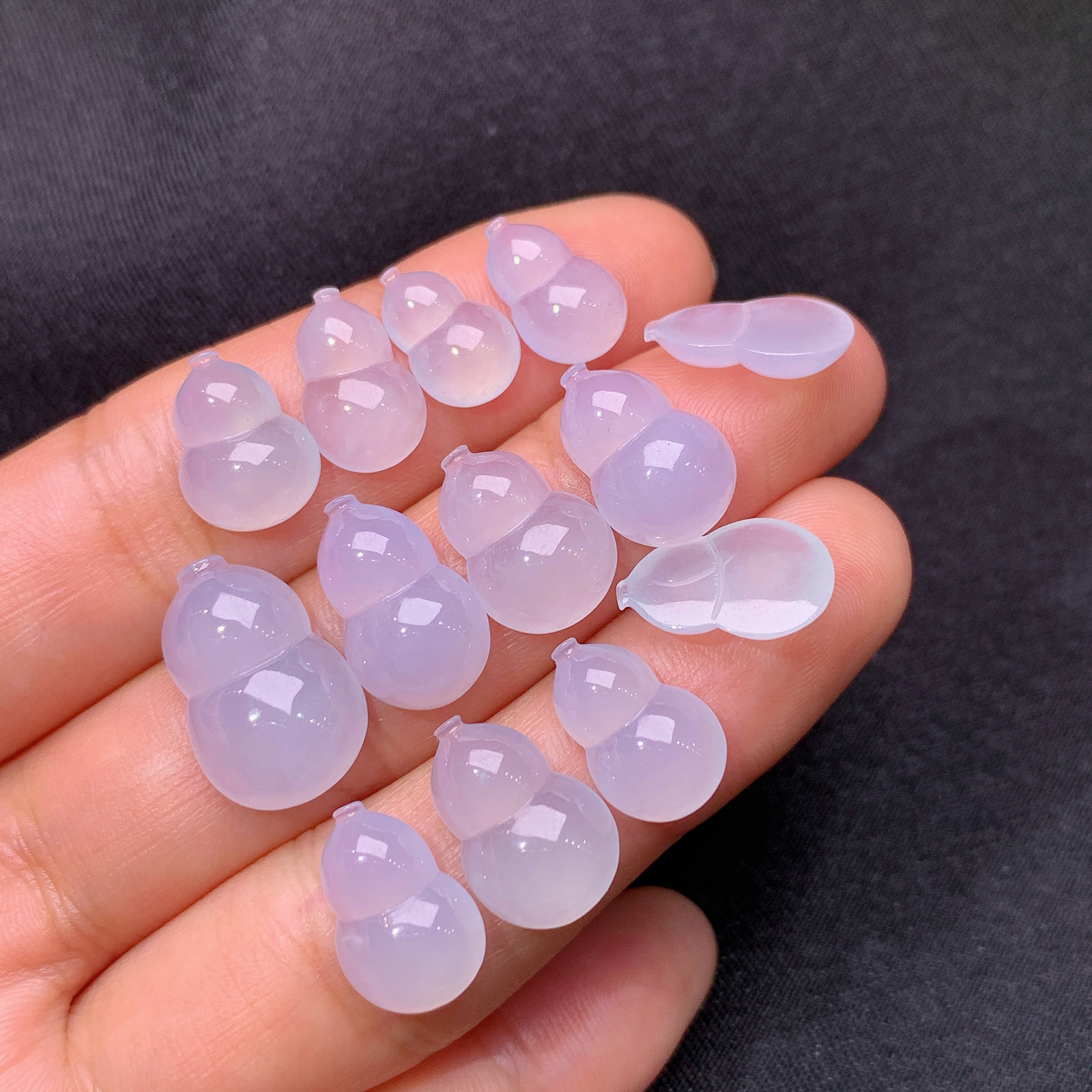 冰紫罗兰葫芦一手，冰润细腻，颜色鲜艳，种水足001 尺寸12.7*8.4*3