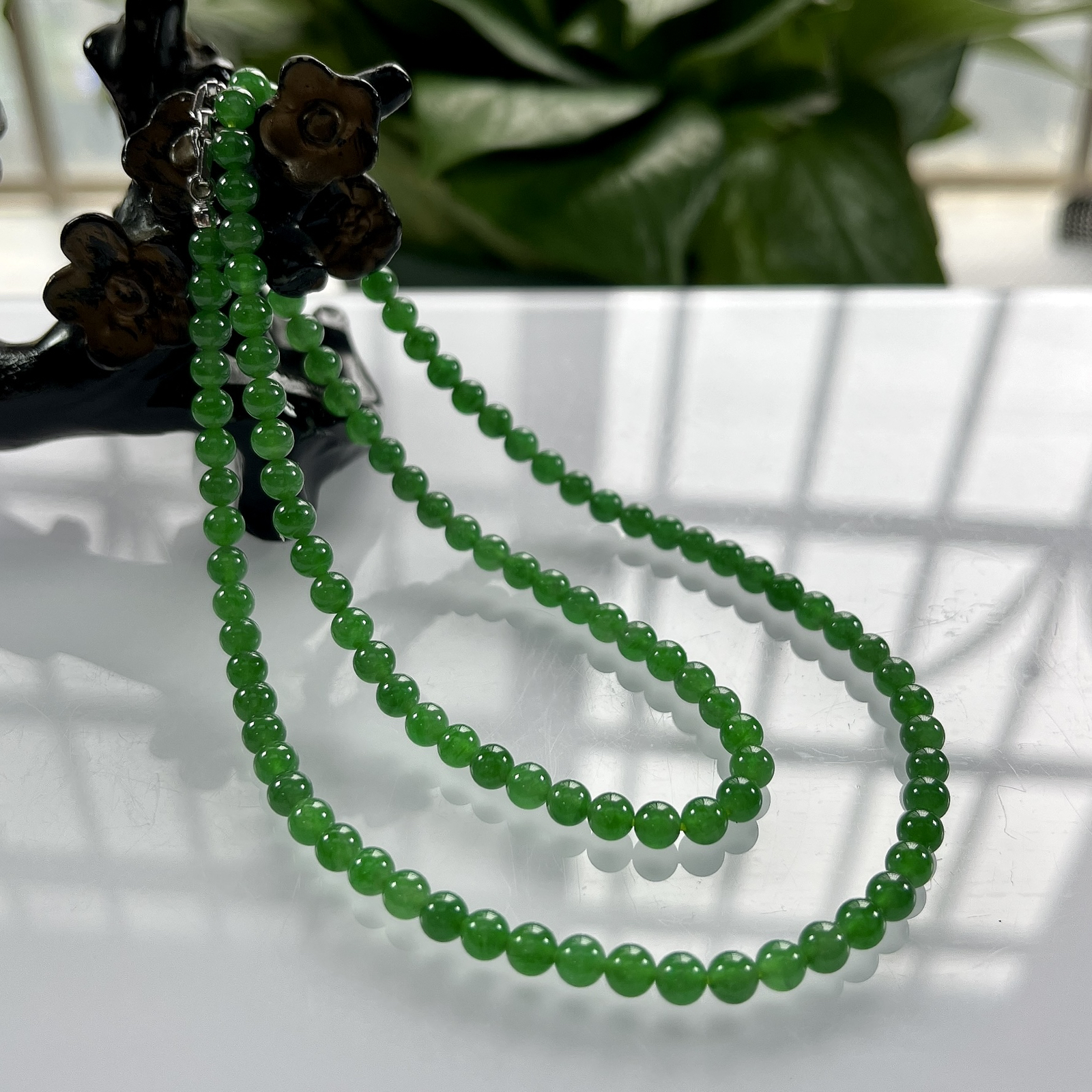 收藏传承级别，缅甸天然翡翠A货，卡4.6高冰起胶满绿冰阳绿圆珠项链手链，尺寸：4.6mm/112颗，