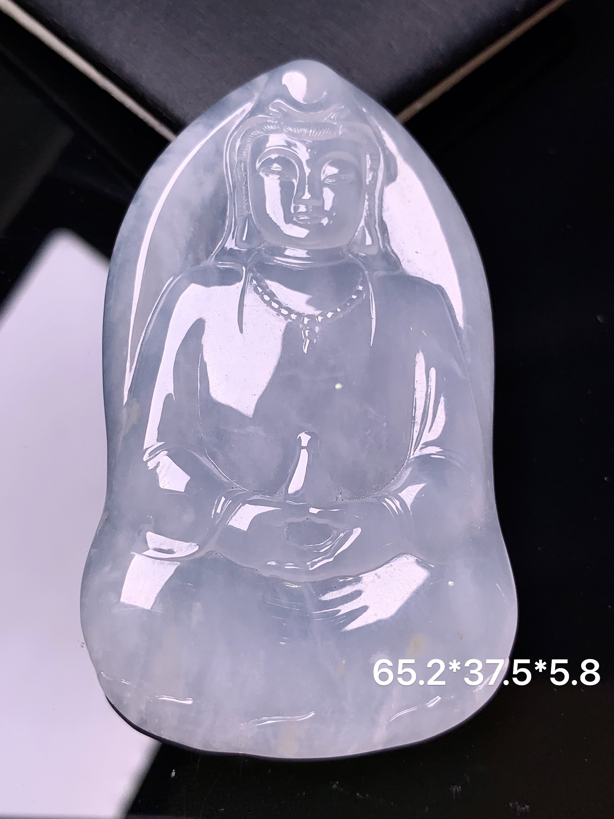 18k金钻镶嵌冰种观音菩萨吊坠 玉质细腻 色泽艳丽清新 水润亮眼 整体尺寸65.2*37.5*5.8x7