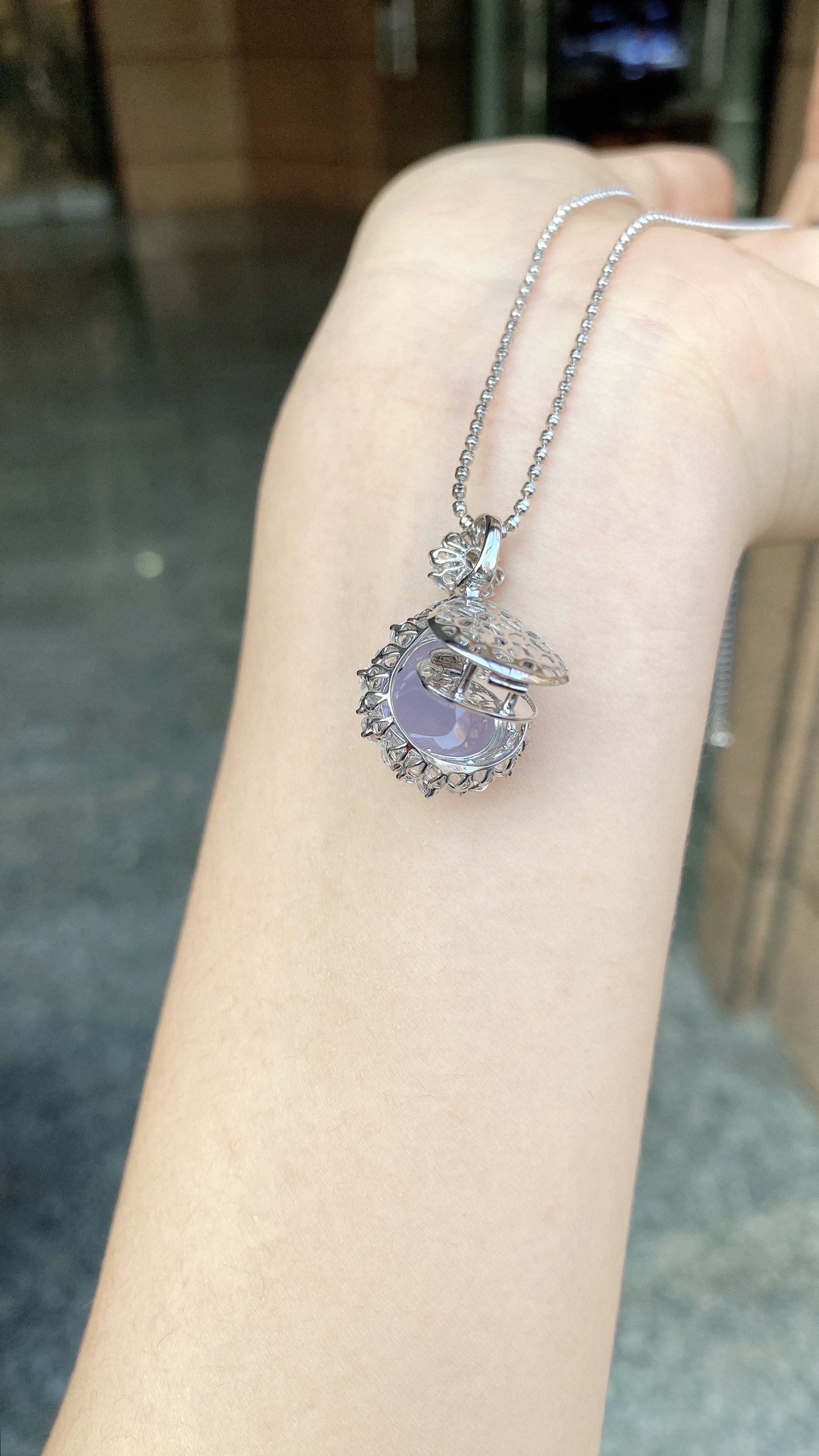 自然光·冰种葫芦吊坠，18K·整：26.5*17.4*11.3mm，裸：13*13*5.6mm