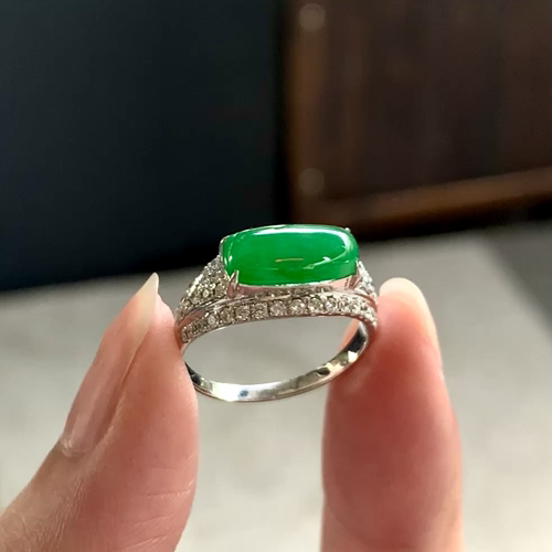 ️ 18k金镶嵌绿马鞍戒指，裸石5.8×11.7×4.1圈口14