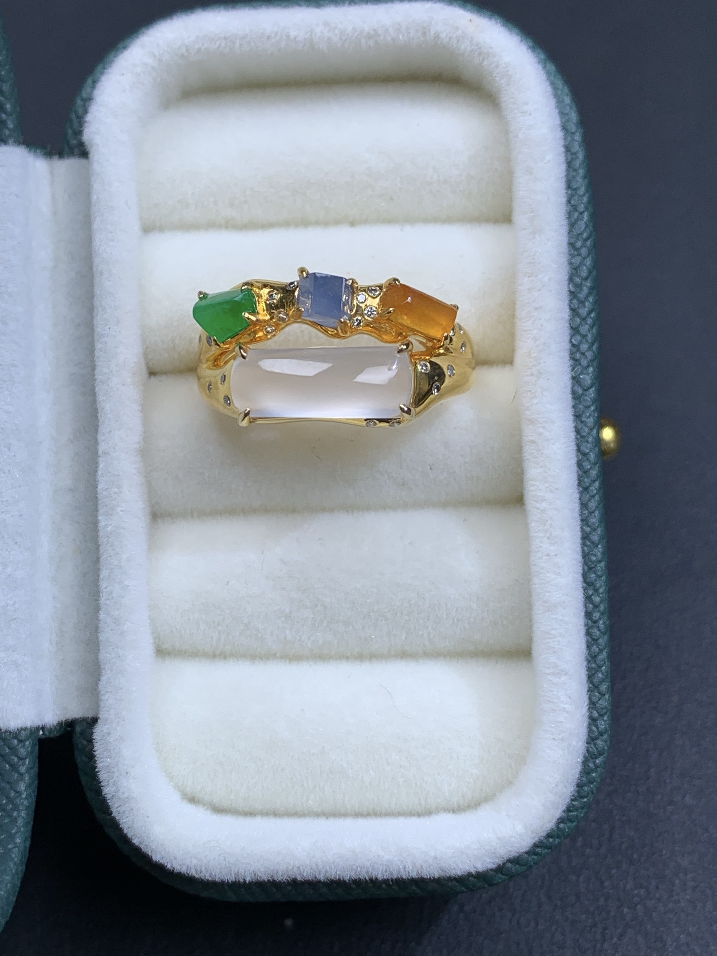 ️18k金镶嵌设计款冰种玻璃马鞍戒裸石11.5-4.5-4