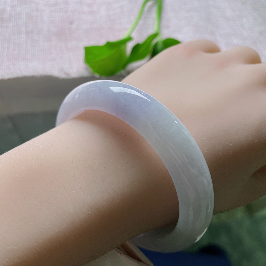 57.8/12.2/8.5，正圈，水润细腻肉质细腻干净，不夺目却令人倾心，皮纹，无裂，ss51362a