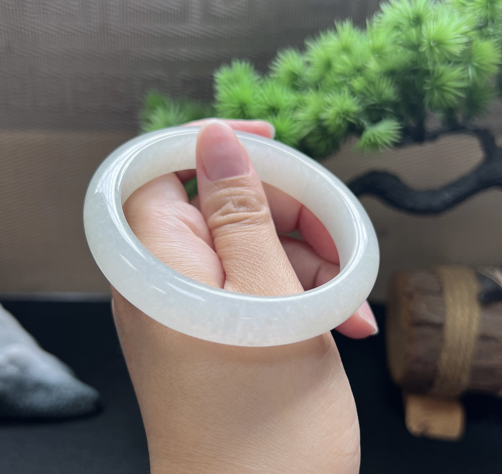 58圈口正圈白月光手镯