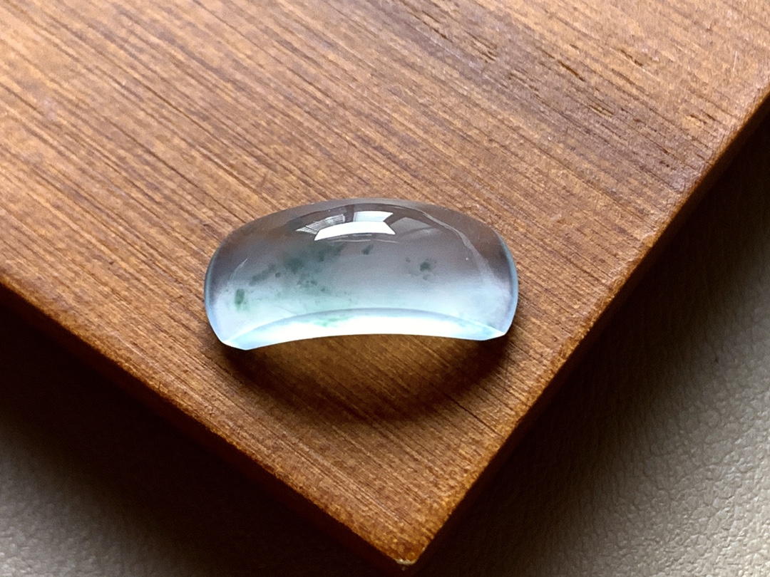 ️ 玻璃种飘花马鞍 飘花十分漂亮，荧润起光，无裂尺寸18.6*5.8*6.6 超值