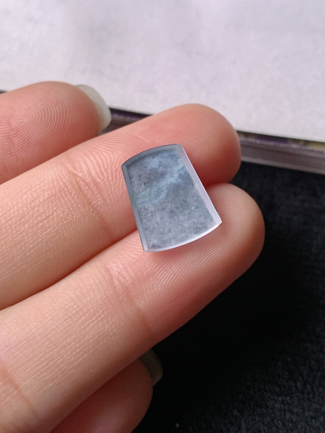 ️方形，色泽浓艳，0422尺寸12.4*9.9*1.3