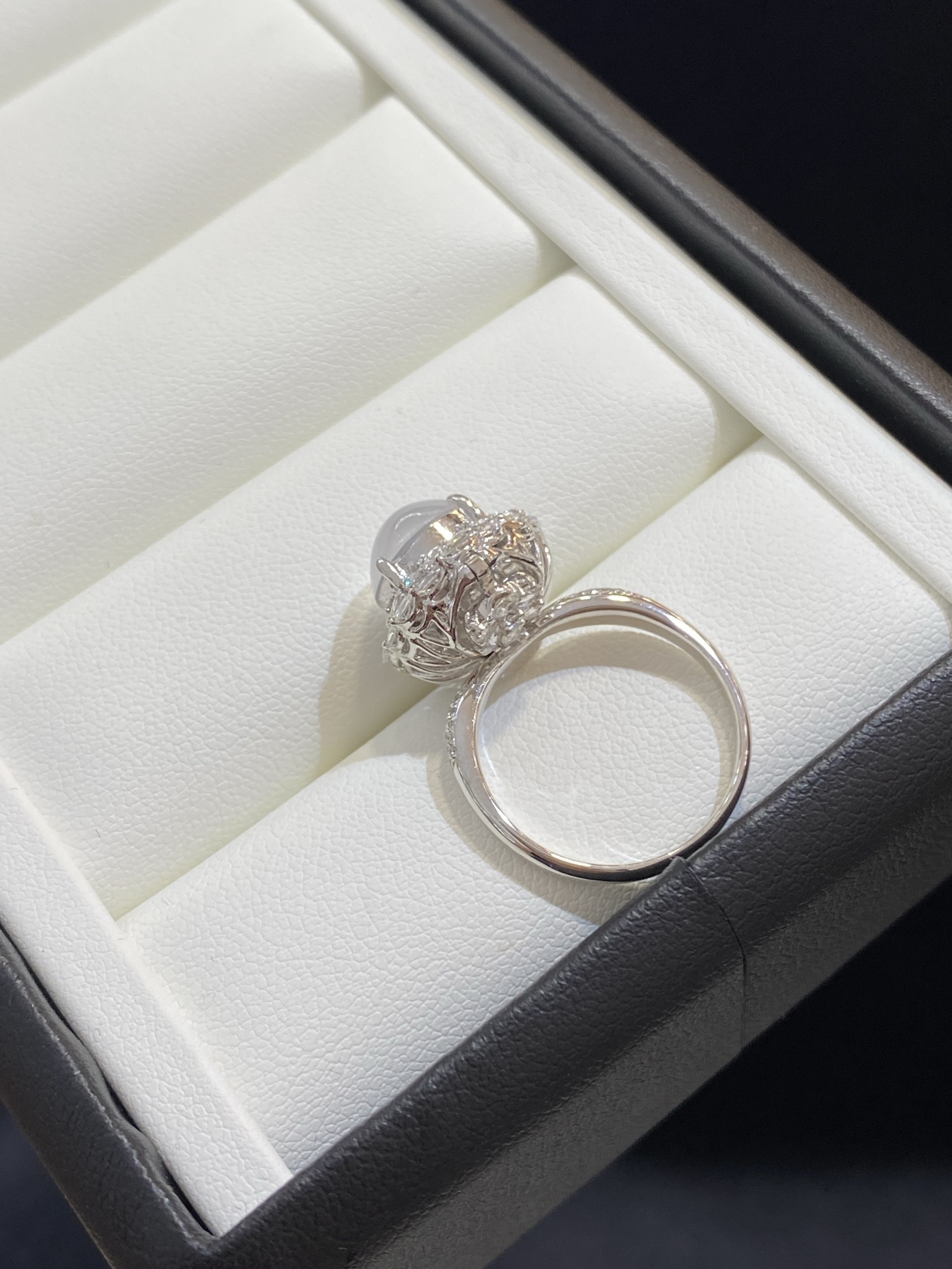 冰种 纯净 茅台白 起光 蛋面 吊坠 戒指 两用款 18k金尺寸21.2/15.5-14.1/11.6（裸石10-9-4.5）