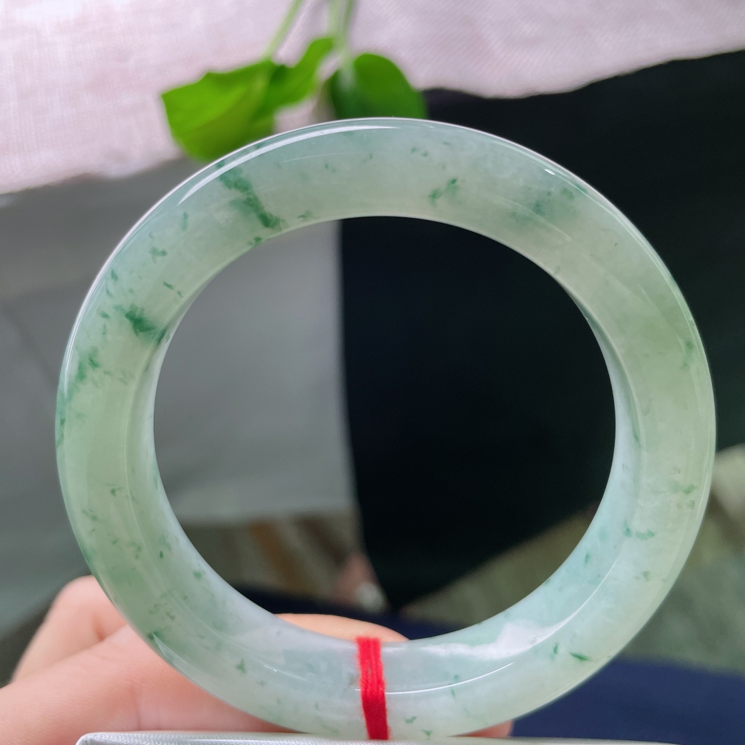 55.5/11.9/9.6，飘花正圈，版型正，厚装饱满，是松间风过留痕，是江心月碎成粼。无裂，ss50035a