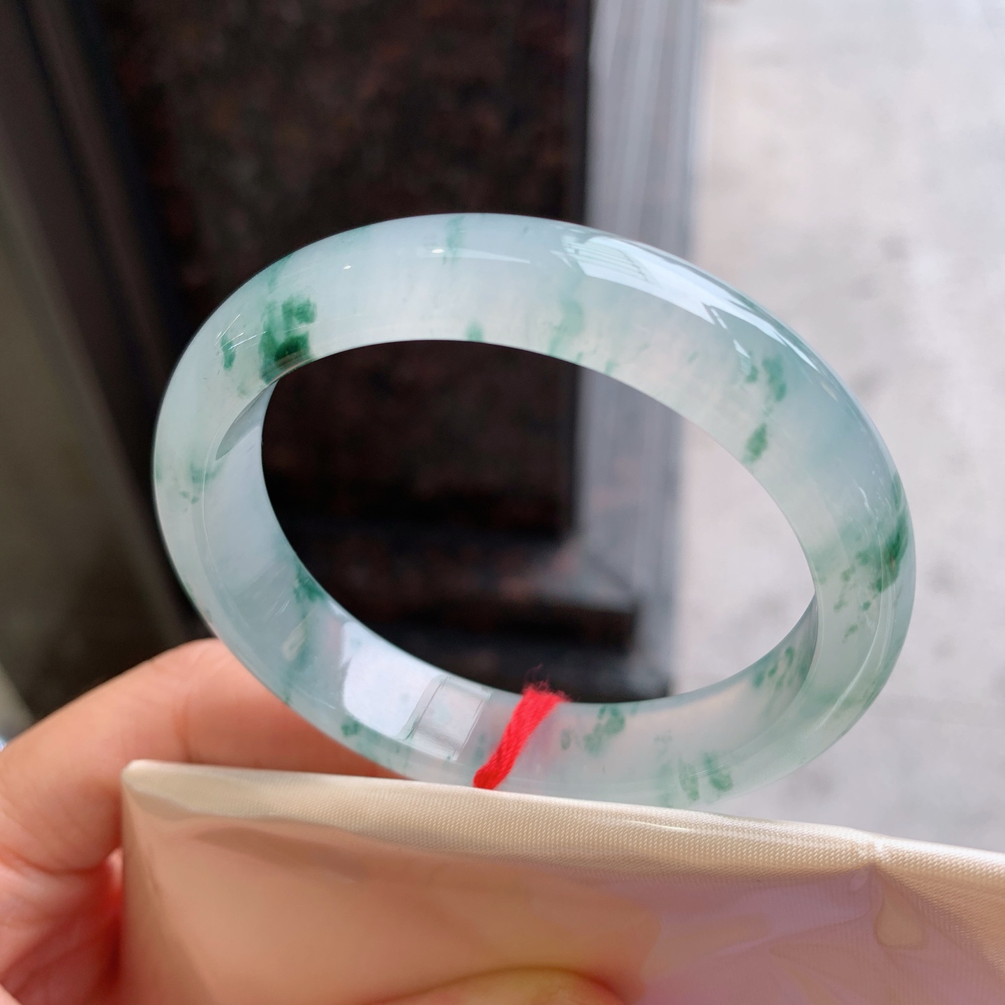 贵妃冰飘花 无裂 尺寸：54.5/48/12.6/7.3  花色漂亮