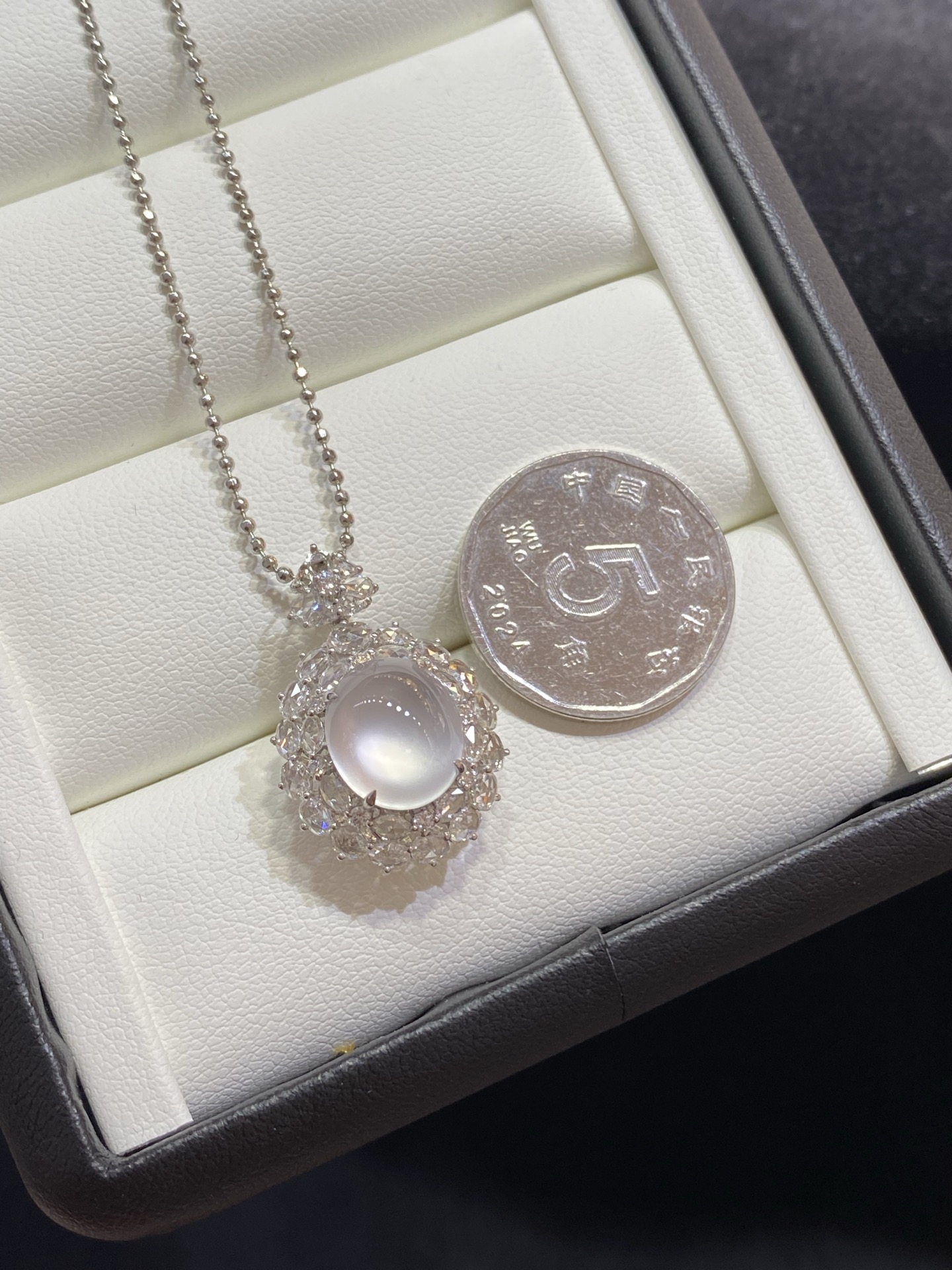 冰种 起光 茅台白 蛋面 吊坠 戒指 两用款18k金尺寸24.2/18-16-12.5（裸石10-8.8-4.3）