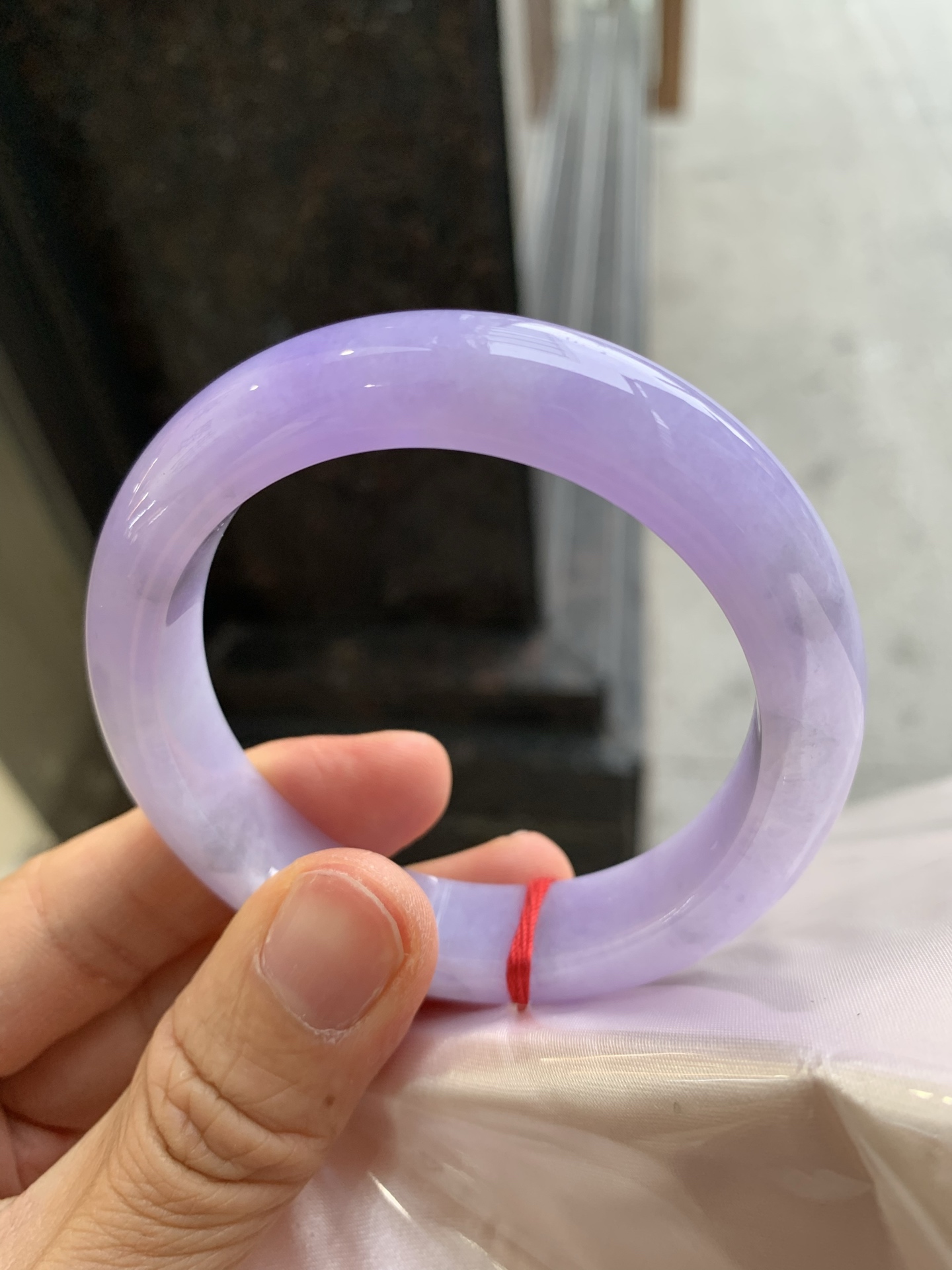 正圈满紫 微晶体结构 尺寸：53.8/12.7/8.9 色浓