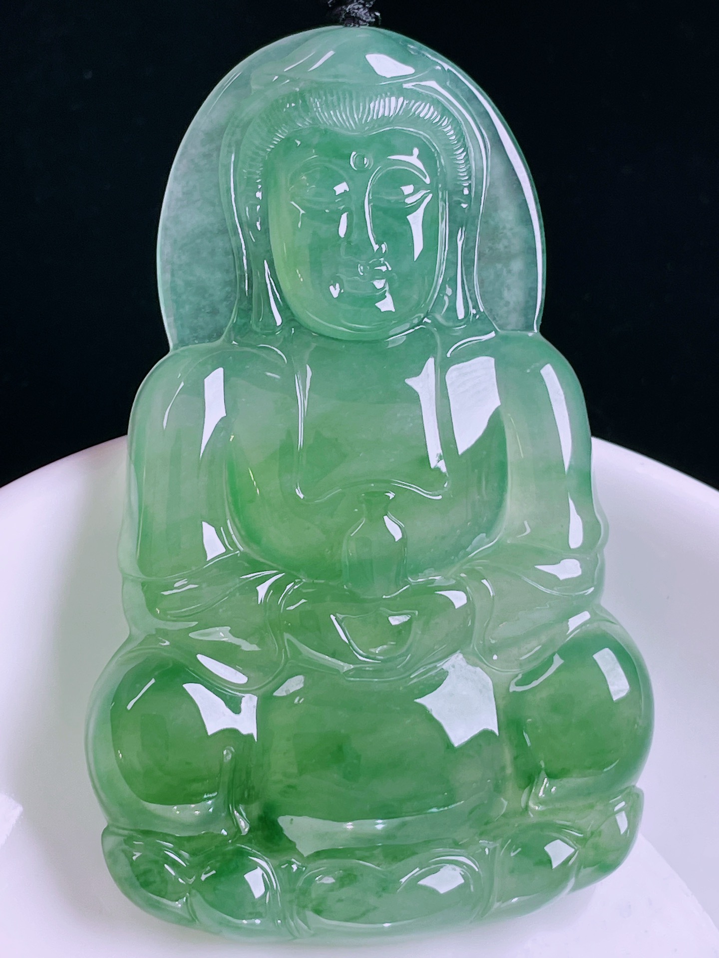 ️冰绿观音，老种起光，细底通透，尺寸：68.5/43.3/6.4mm0422