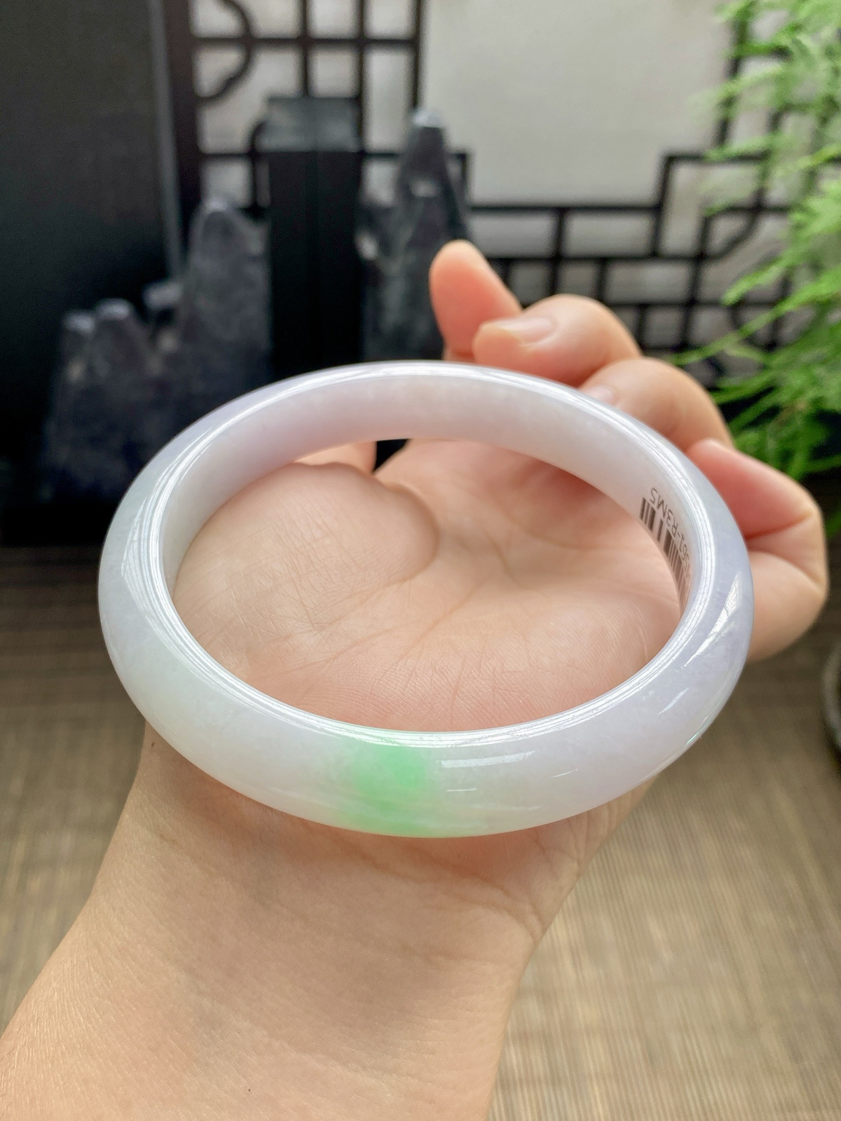 【白底青手镯】

【尺寸】65.2-8-12