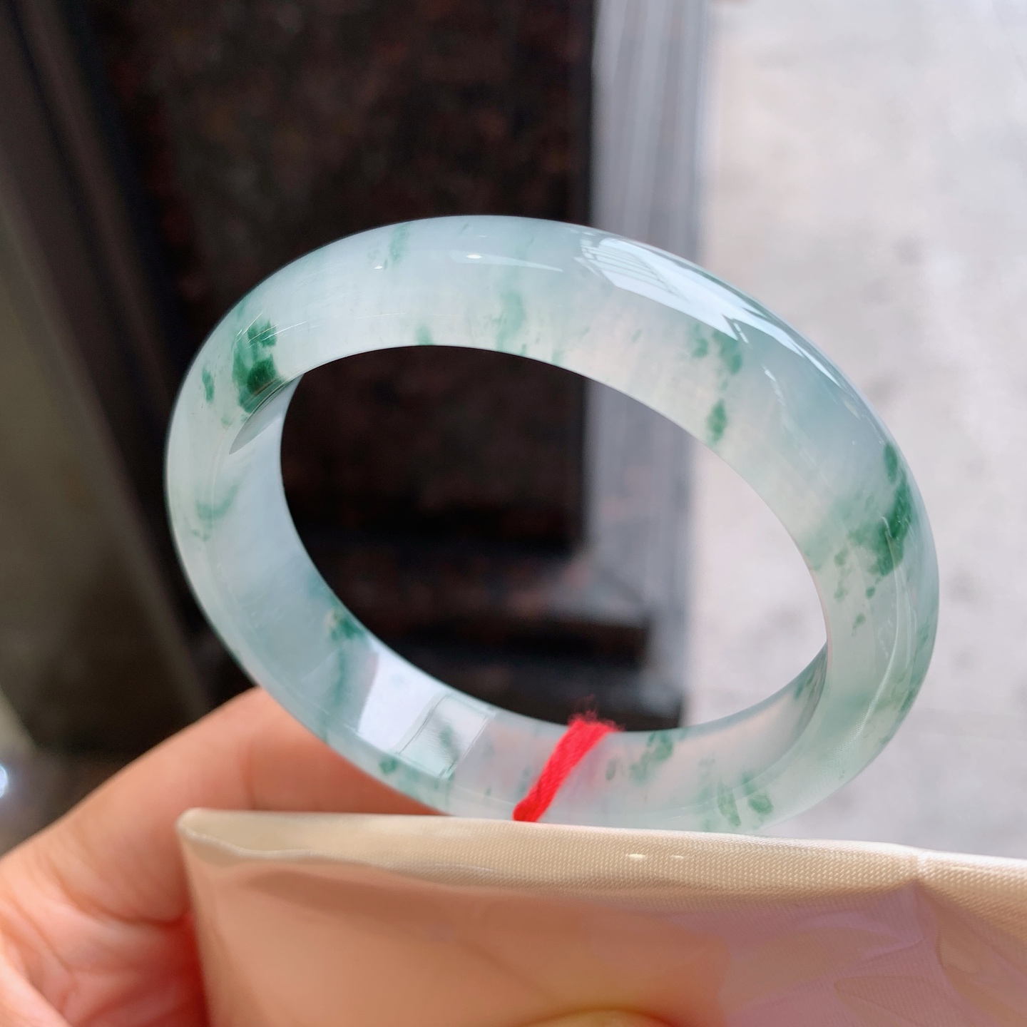 贵妃冰飘花 无裂 尺寸：54.5/48/12.6/7.3  花色漂亮