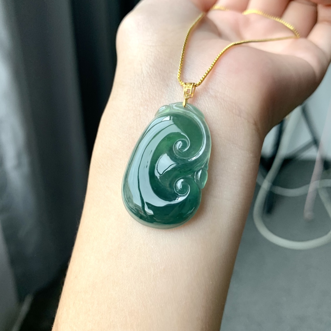 冰绿如意 细腻饱满 底色浓郁 尺寸35-22.7-4C10302BEH量