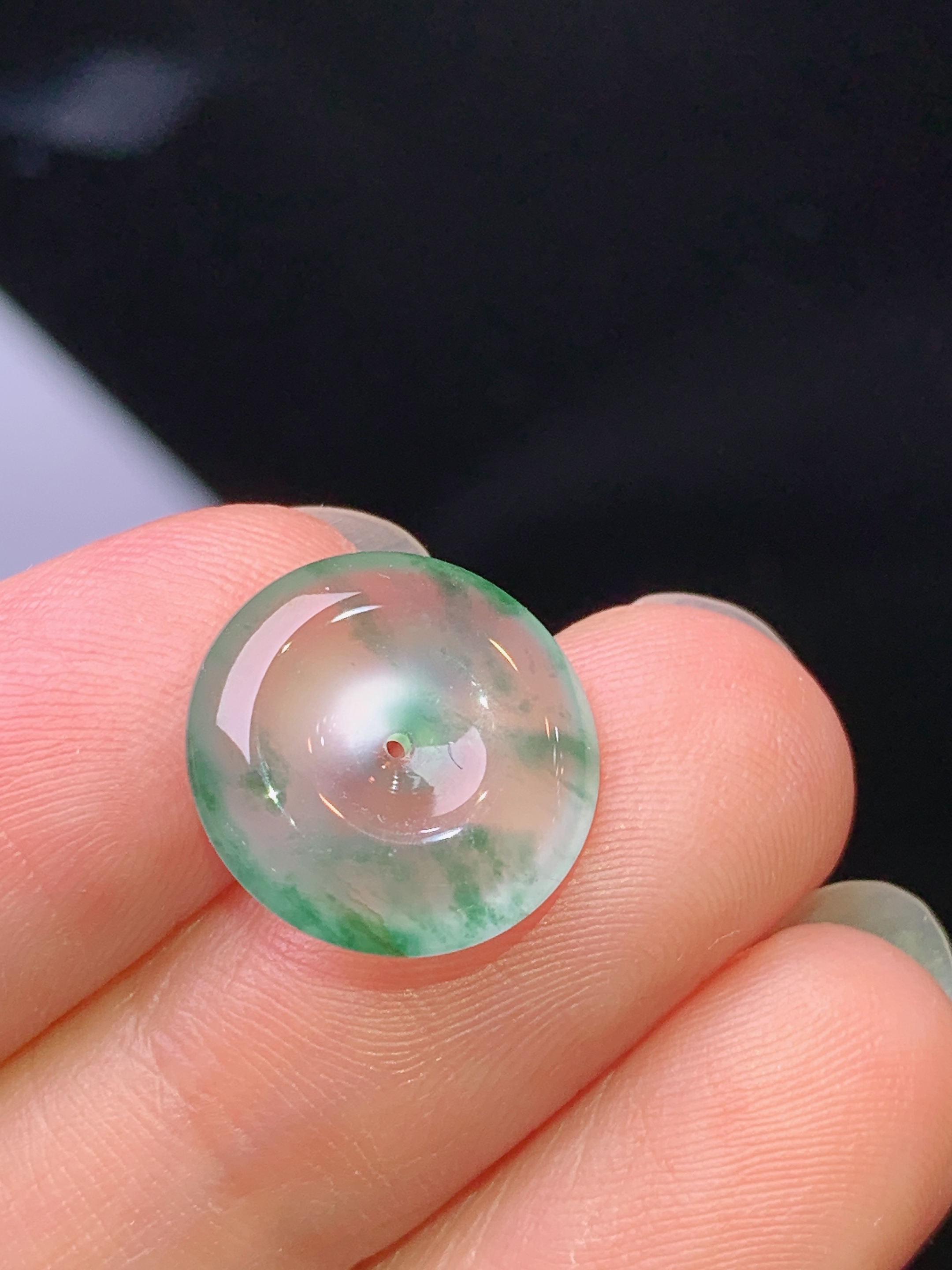 玻璃种飘花平安扣吊坠 玉质细腻 色泽艳丽清新 水润亮眼 整体尺寸13.2*3.6m5