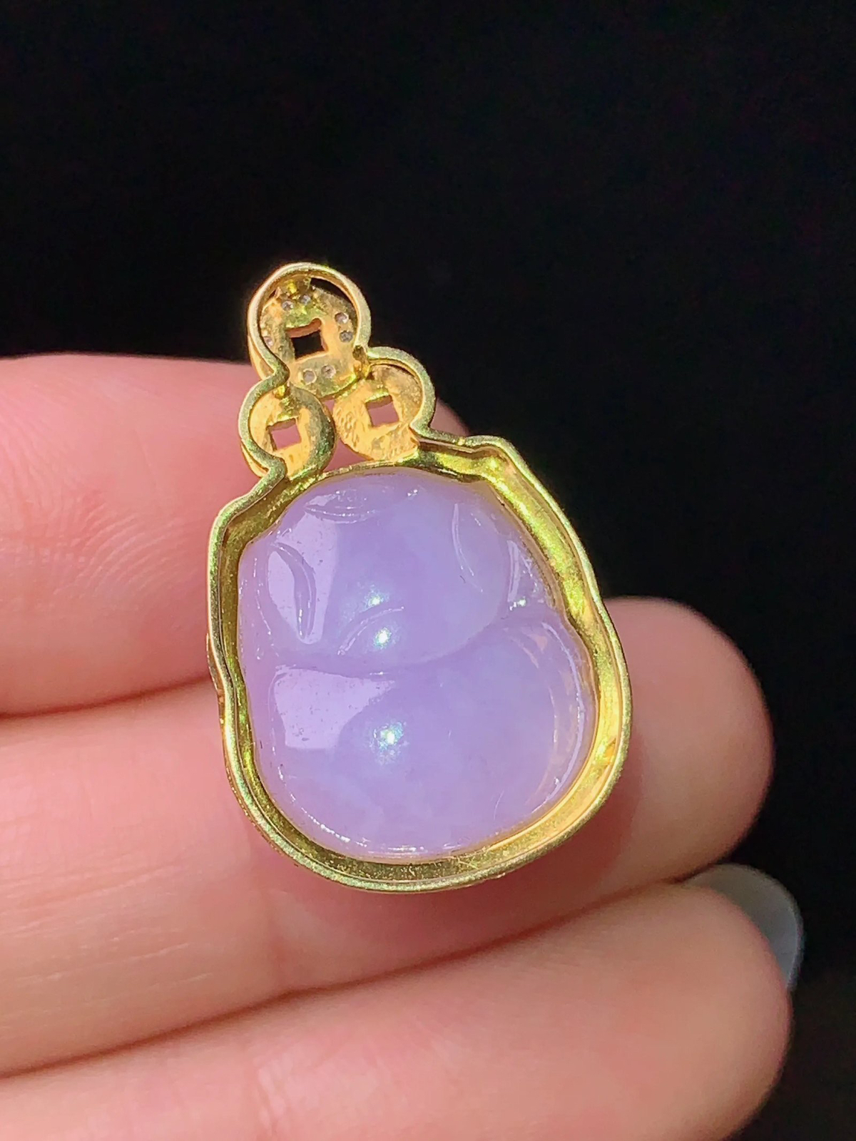 18k金镶嵌紫罗兰貔貅吊坠 玉质细腻 色泽艳丽  整体尺寸24.5*15.5*11