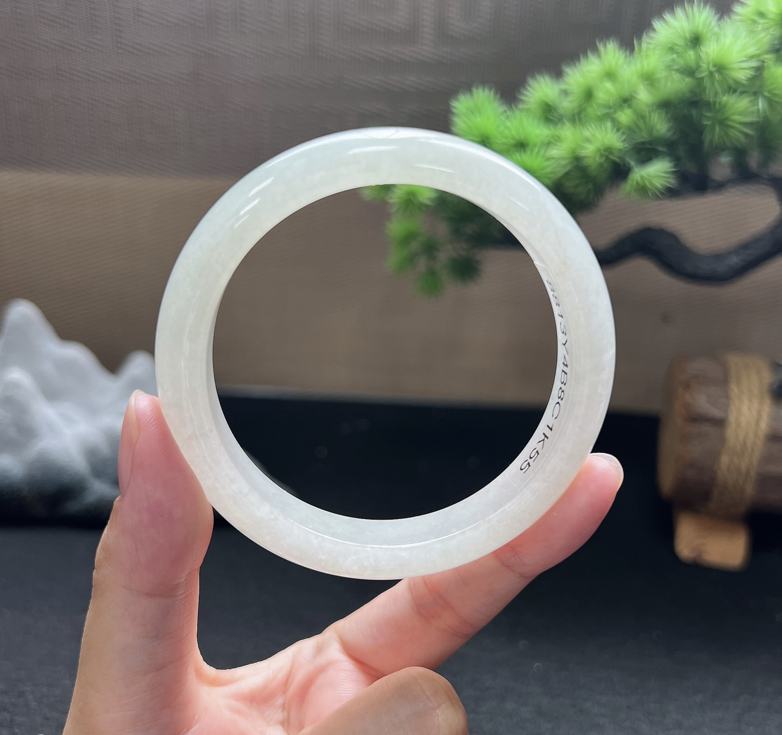 58圈口正圈白月光手镯