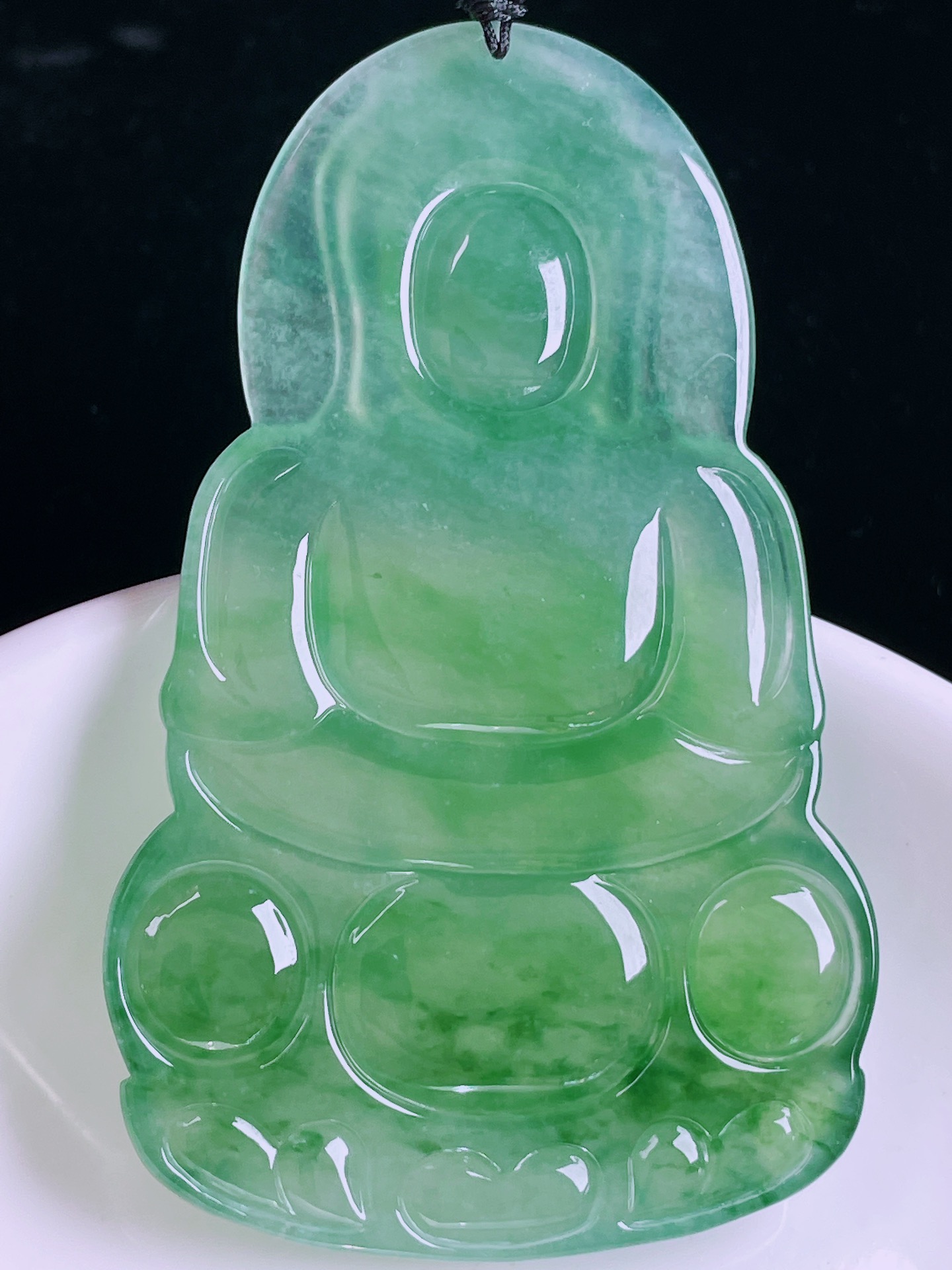 ️冰绿观音，老种起光，细底通透，尺寸：68.5/43.3/6.4mm0422