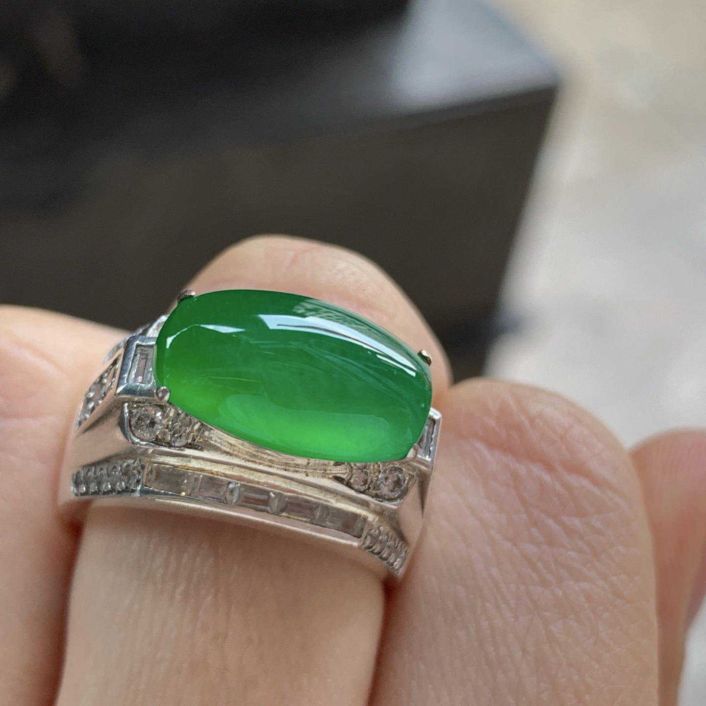 冰绿戒面^_^种色好 透亮 高种高色 铜托