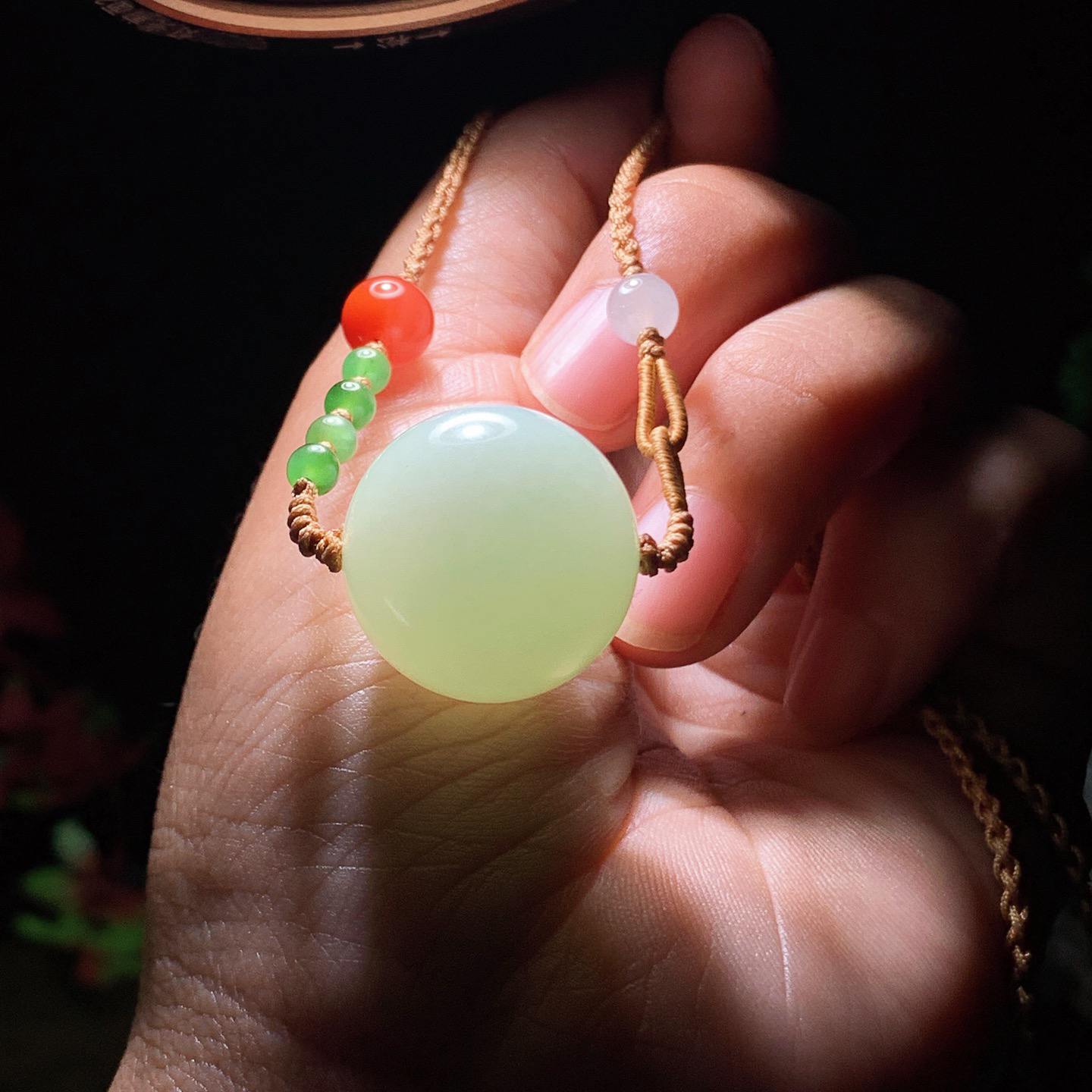 和田玉白玉转运珠单珠挂件 尺寸21重17.5克 玉质细腻油润。手推出油。佩高端典雅。lt2060422