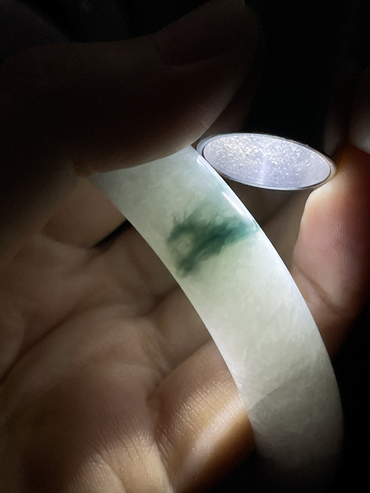 【一抹飘花手镯】
【尺寸】56.7-8-12