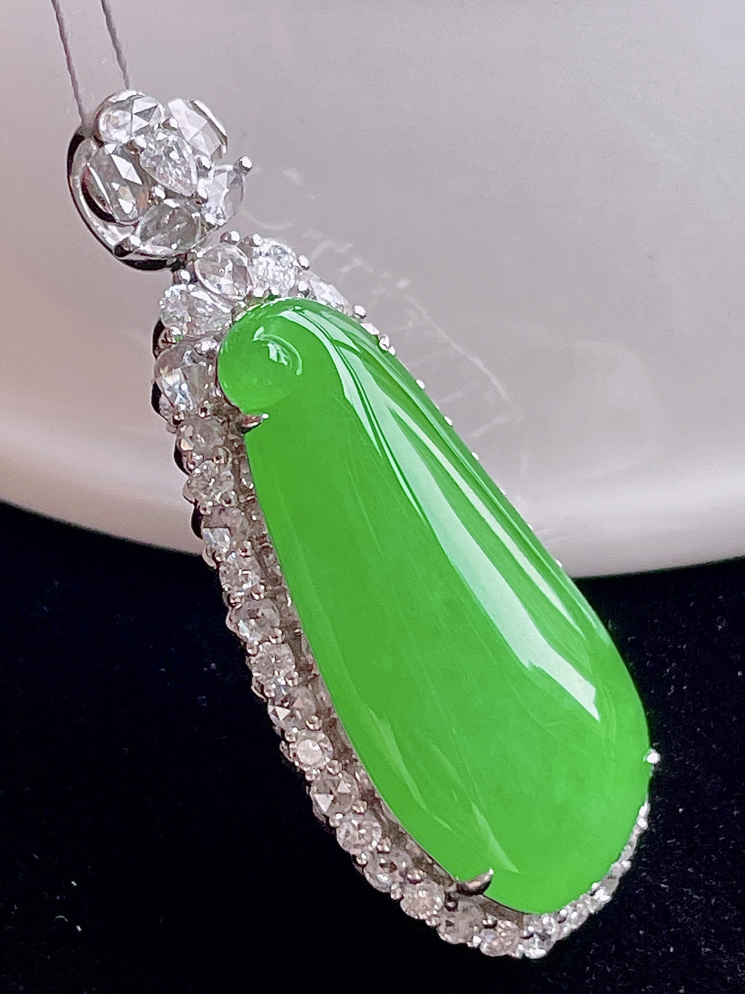 ️ 缅甸福瓜 色绿无比 饱满圆润 整体：37/14.3/10.5 裸石：25.5/11.6，超值