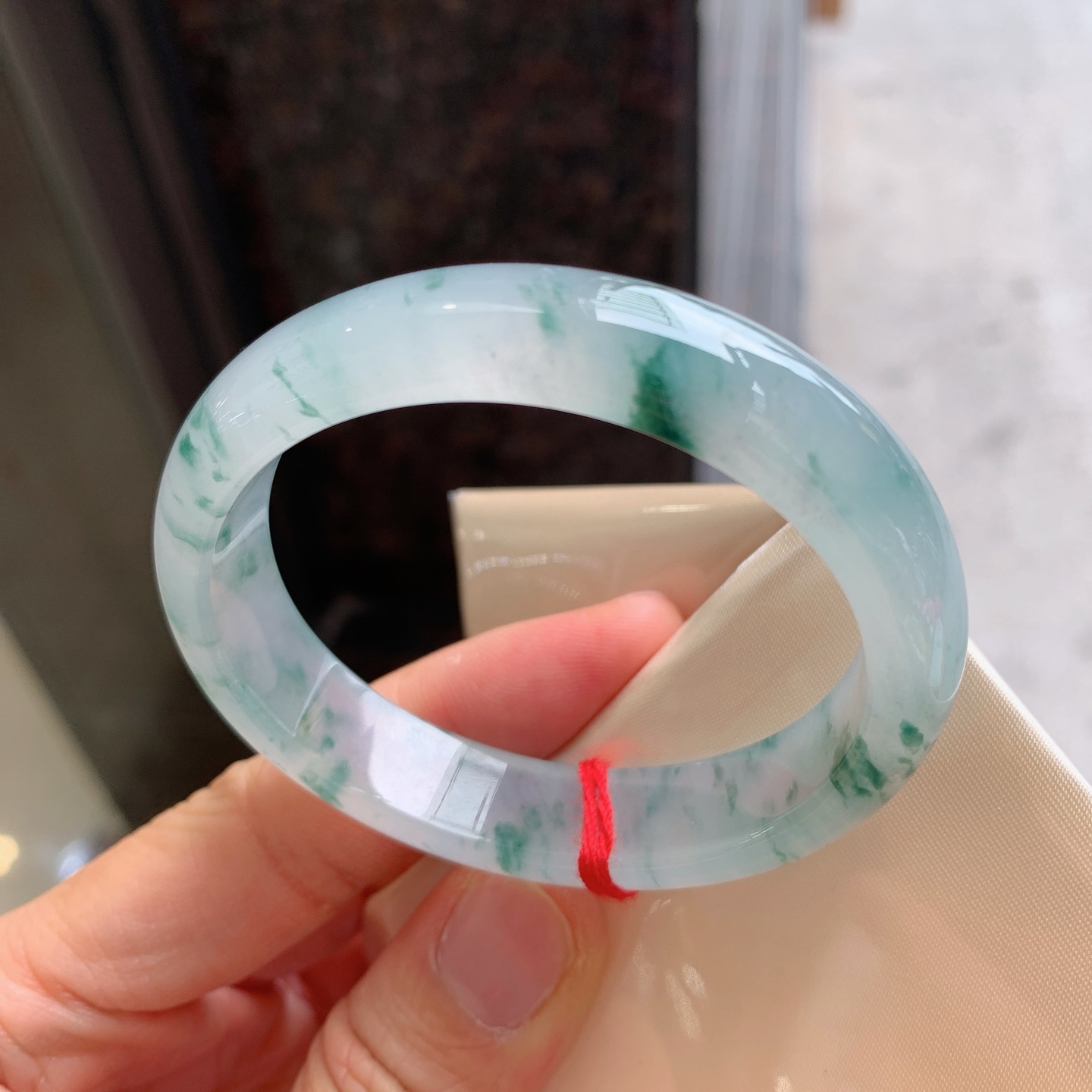 贵妃冰飘花 无裂 尺寸：54.5/48/12.6/7.3  花色漂亮