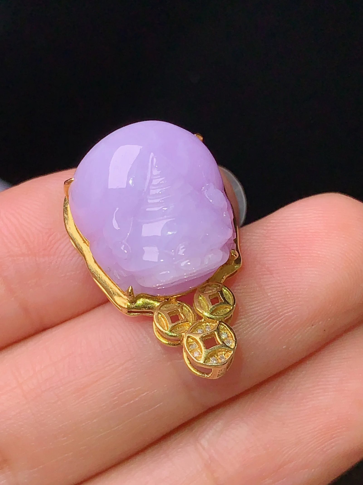 18k金镶嵌紫罗兰貔貅吊坠 玉质细腻 色泽艳丽  整体尺寸24.5*15.5*11