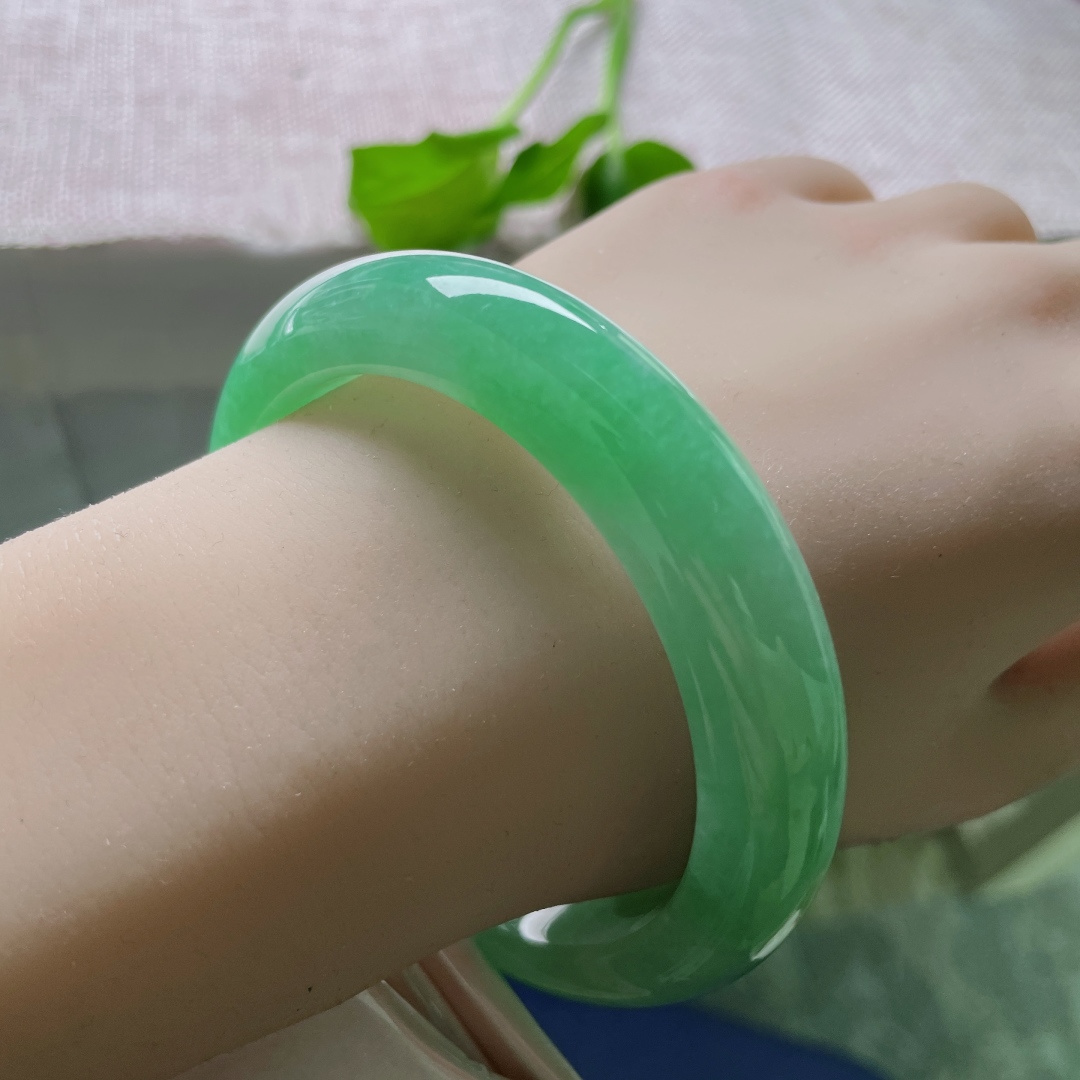 60/13.2/9.4，果绿底正圈，种老，翠色伊人，郁郁葱葱，传承之美，无裂，ss51716a